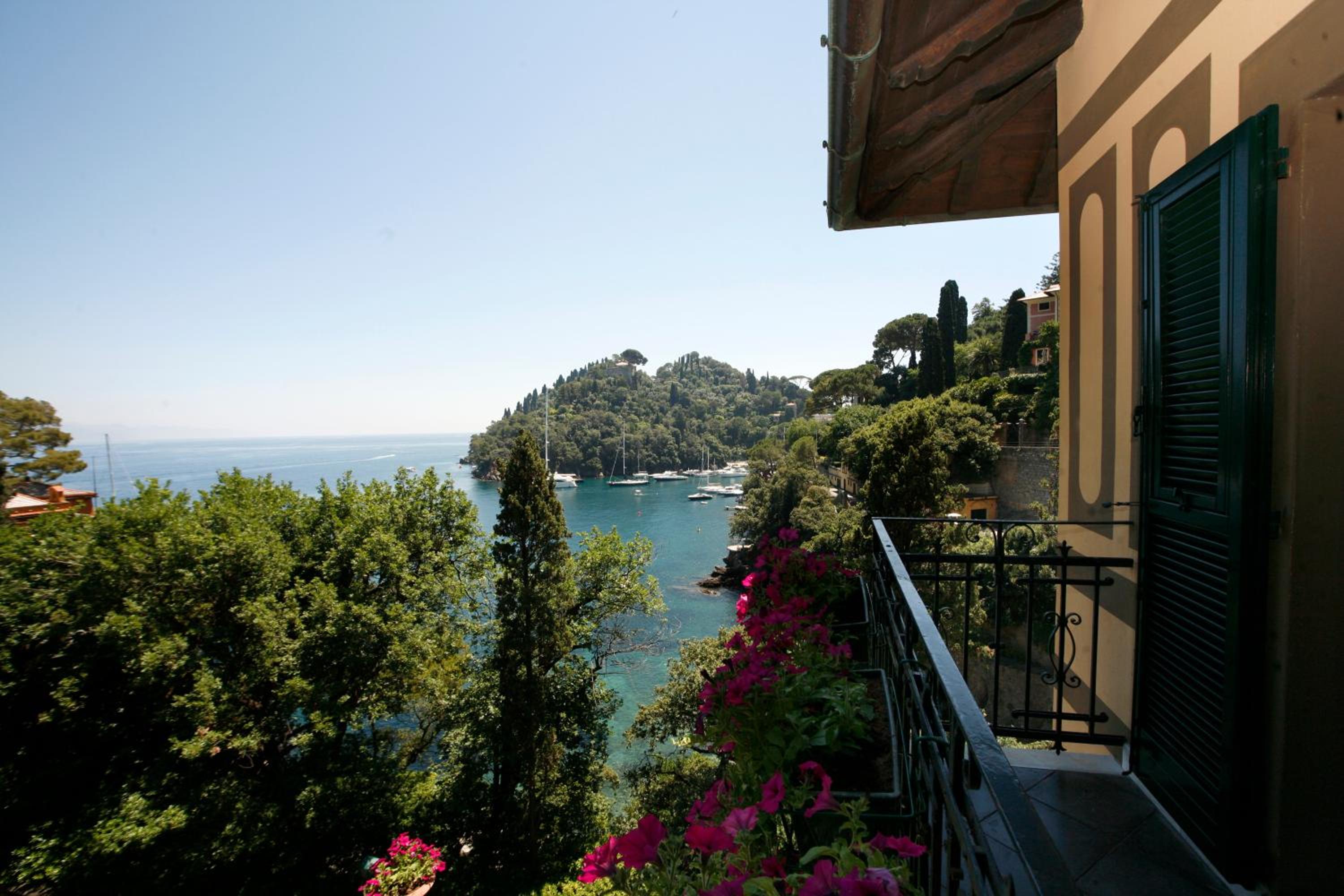 Deluxe Triple Room with Sea View photo 2