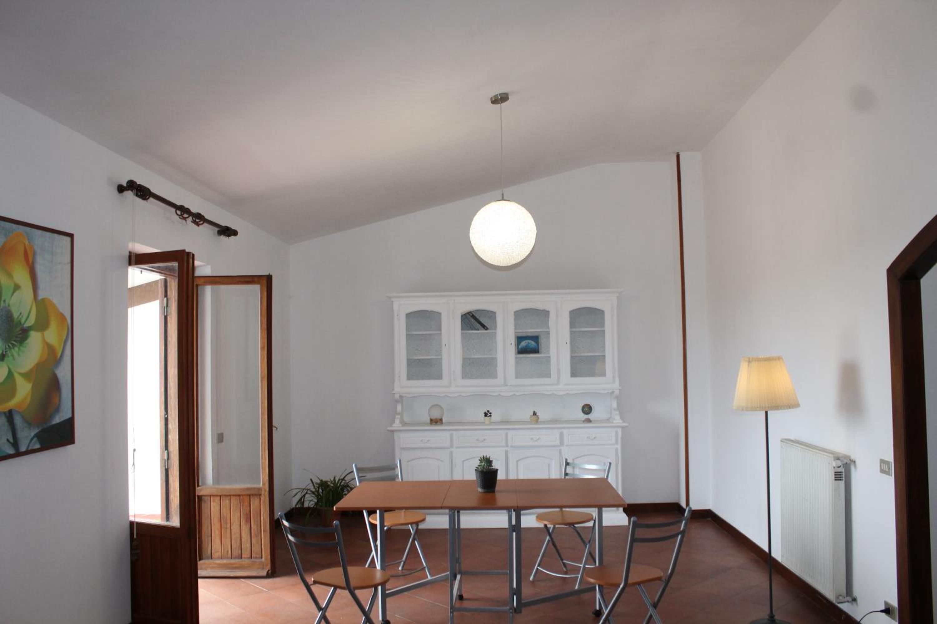 Three-Bedroom Apartment photo 2