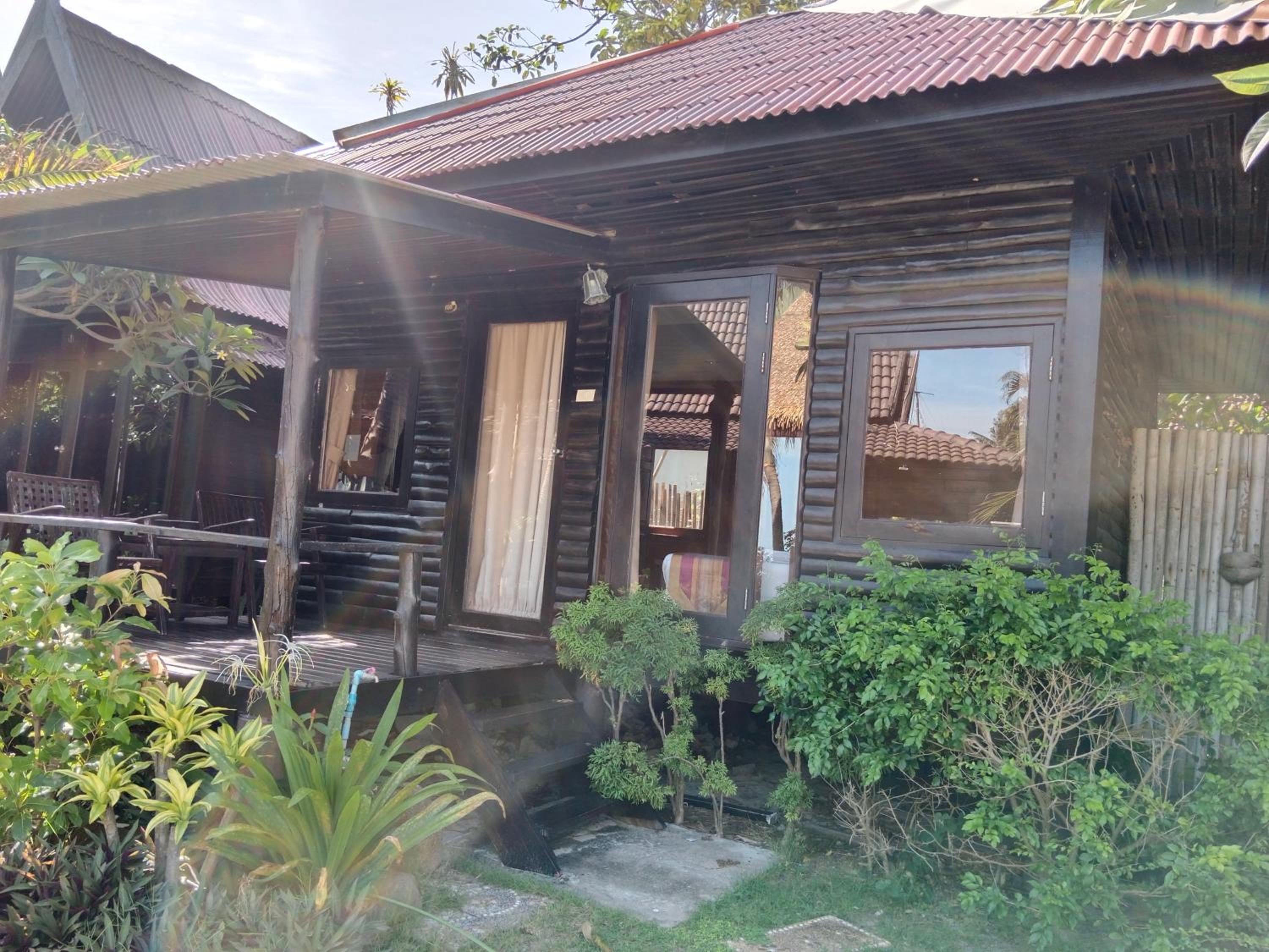 Bungalow - Beach Front photo 2