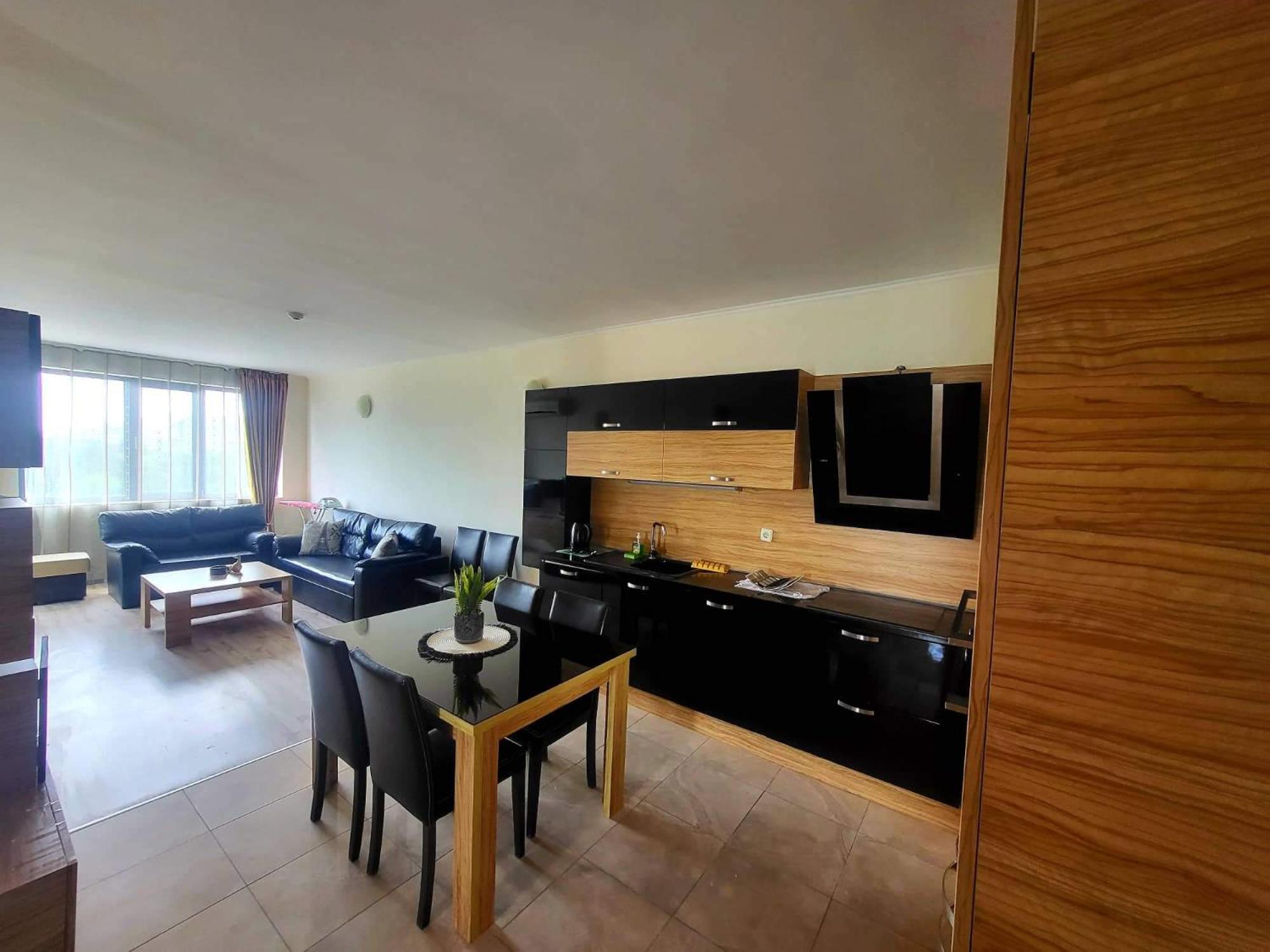 Penthouse Deluxe Two Bedroom Apartment with Frontal Sea View - Free Parking photo 1