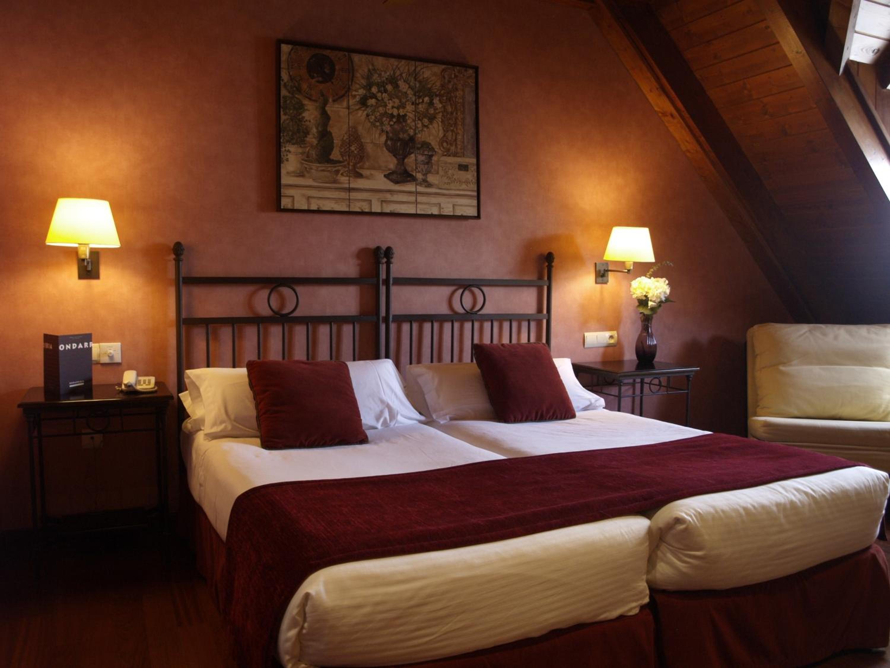 Superior Twin Room - Photo 5