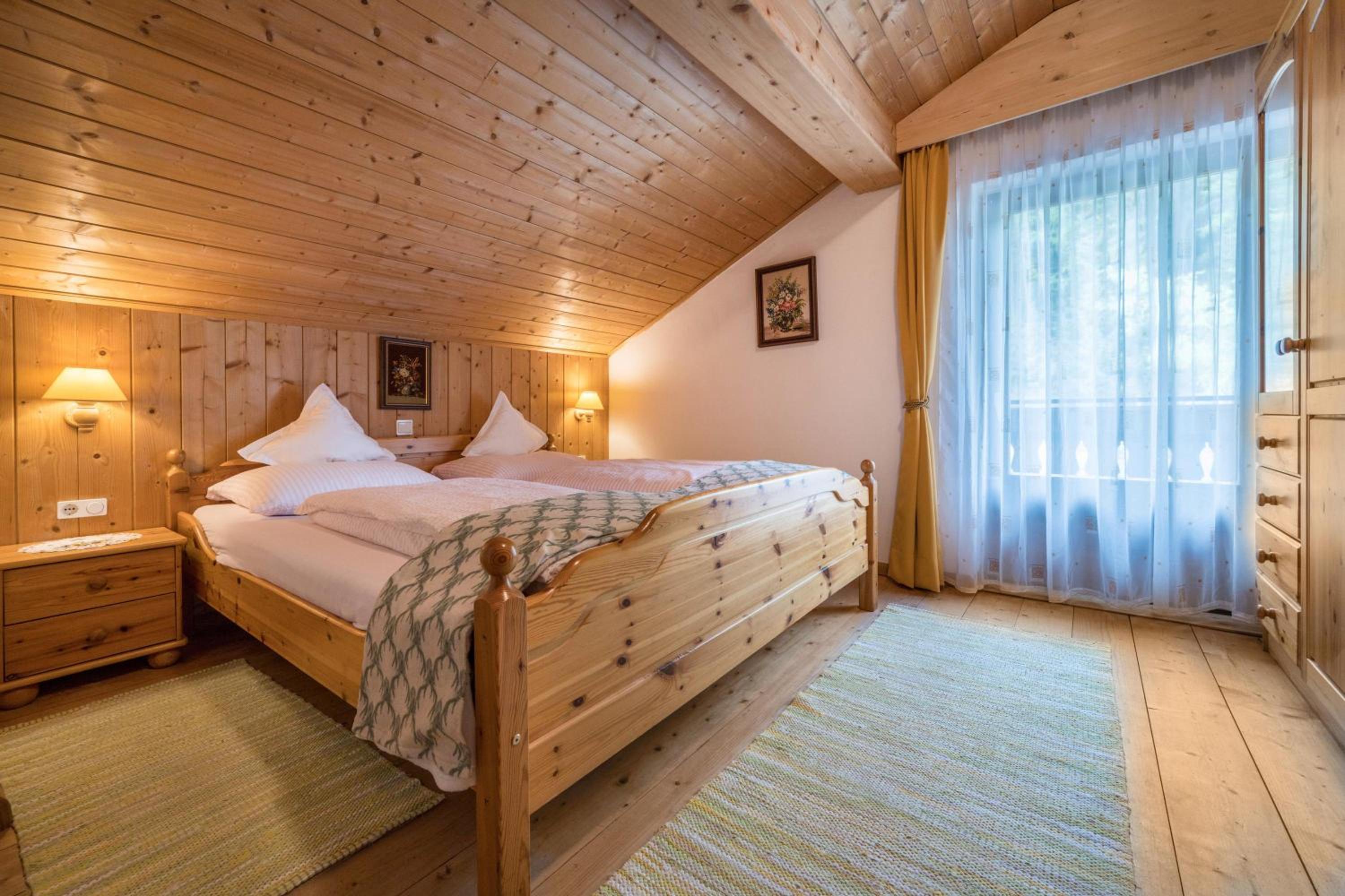 Two-Bedroom Deluxe Apartment with Garden View