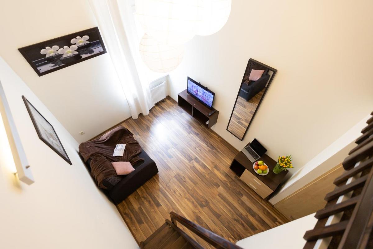 Classic Triple Room photo 2
