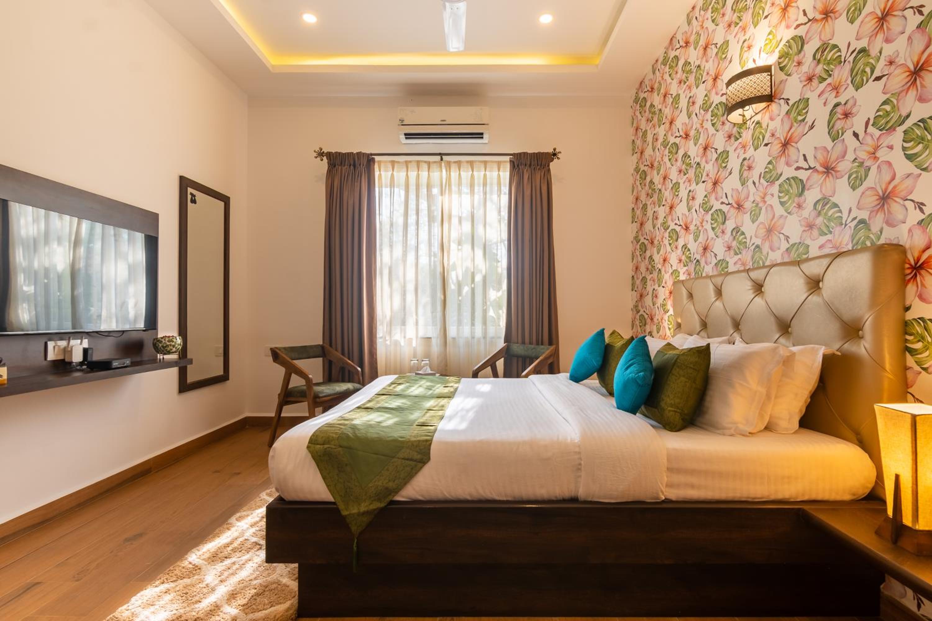 Deluxe Double Room With Balcony photo 1