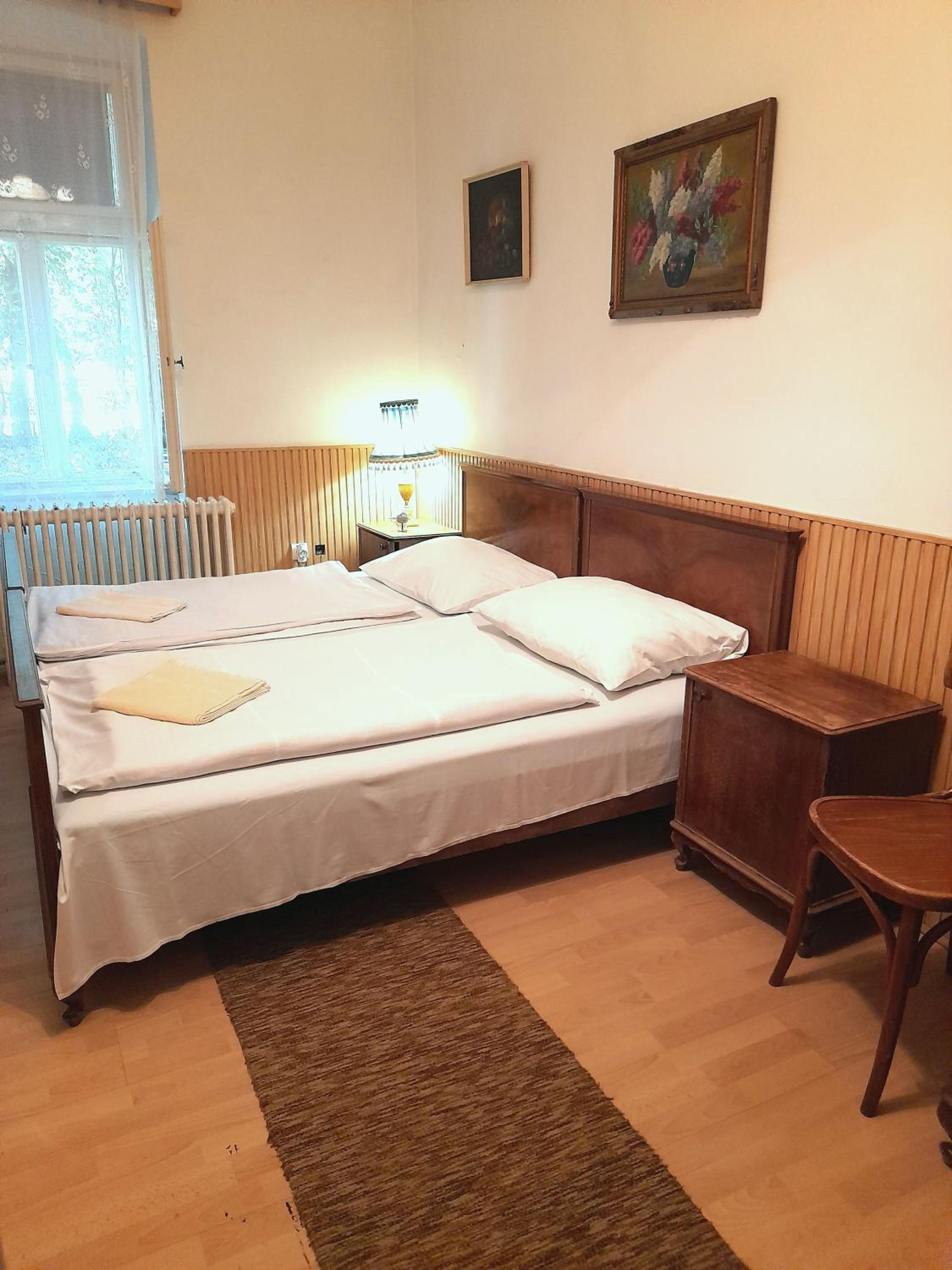 Double Room with Private External Bathroom photo 2