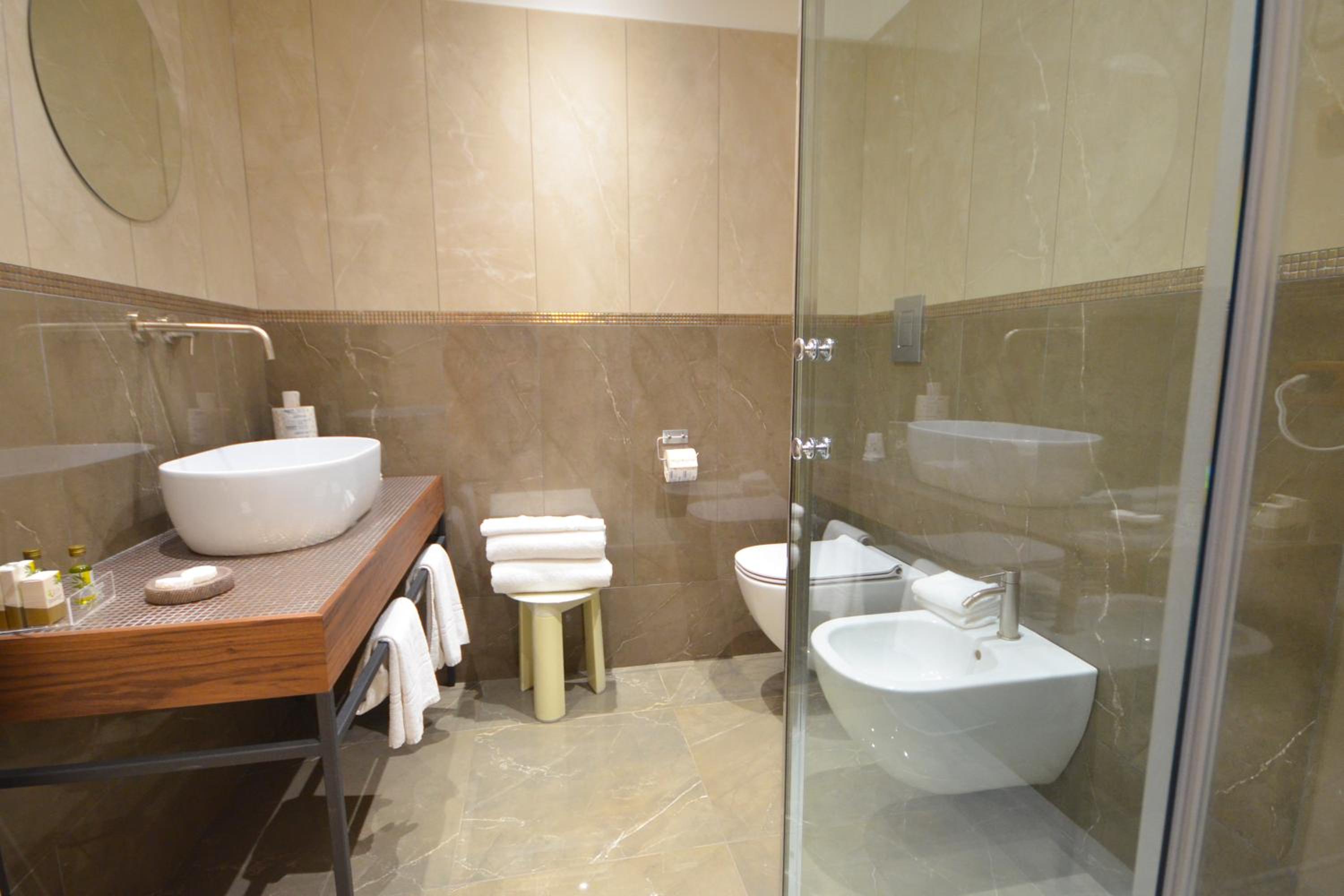 Classic Double or Twin Room - Photo 3