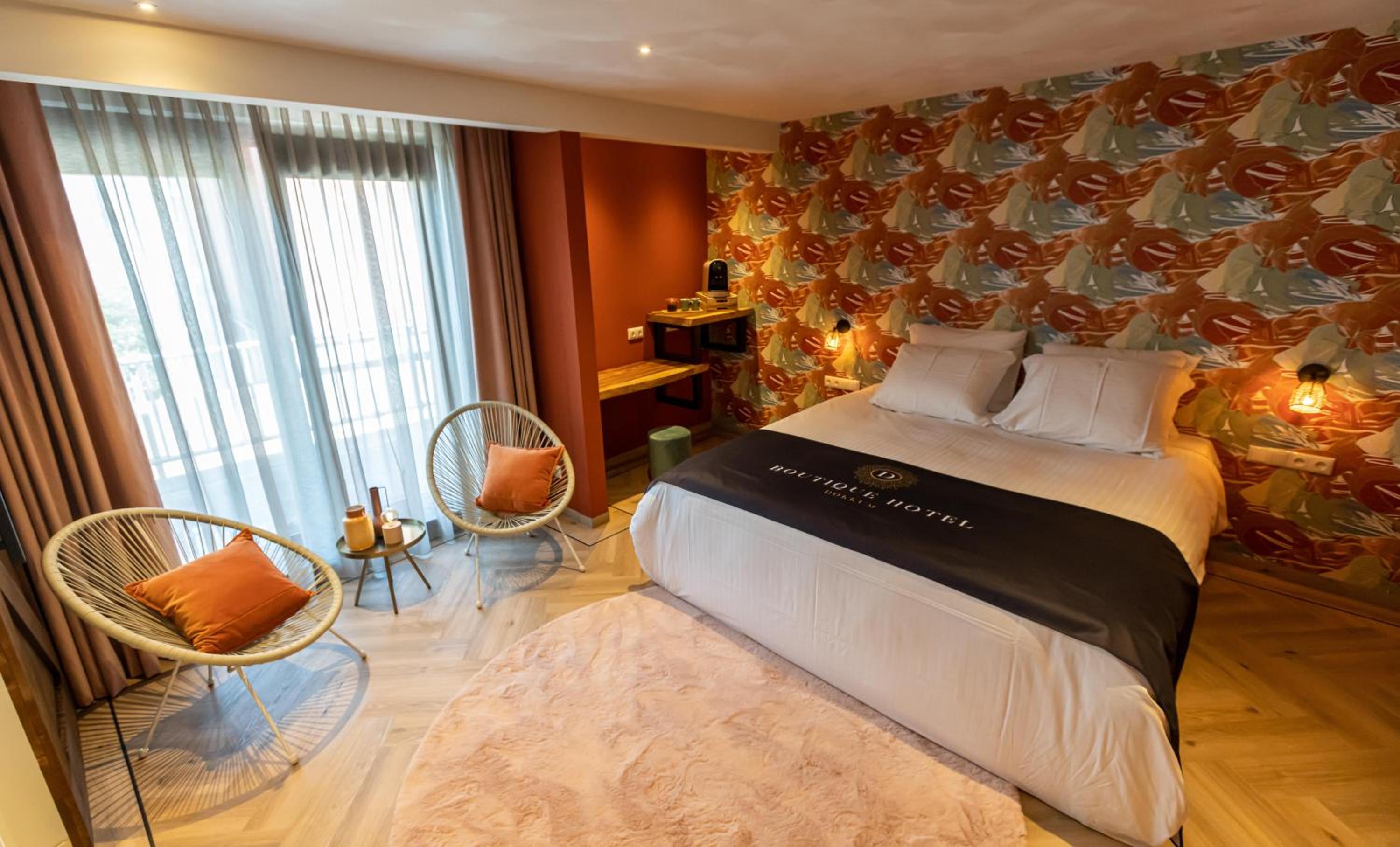 Junior Suite with Balcony photo 1