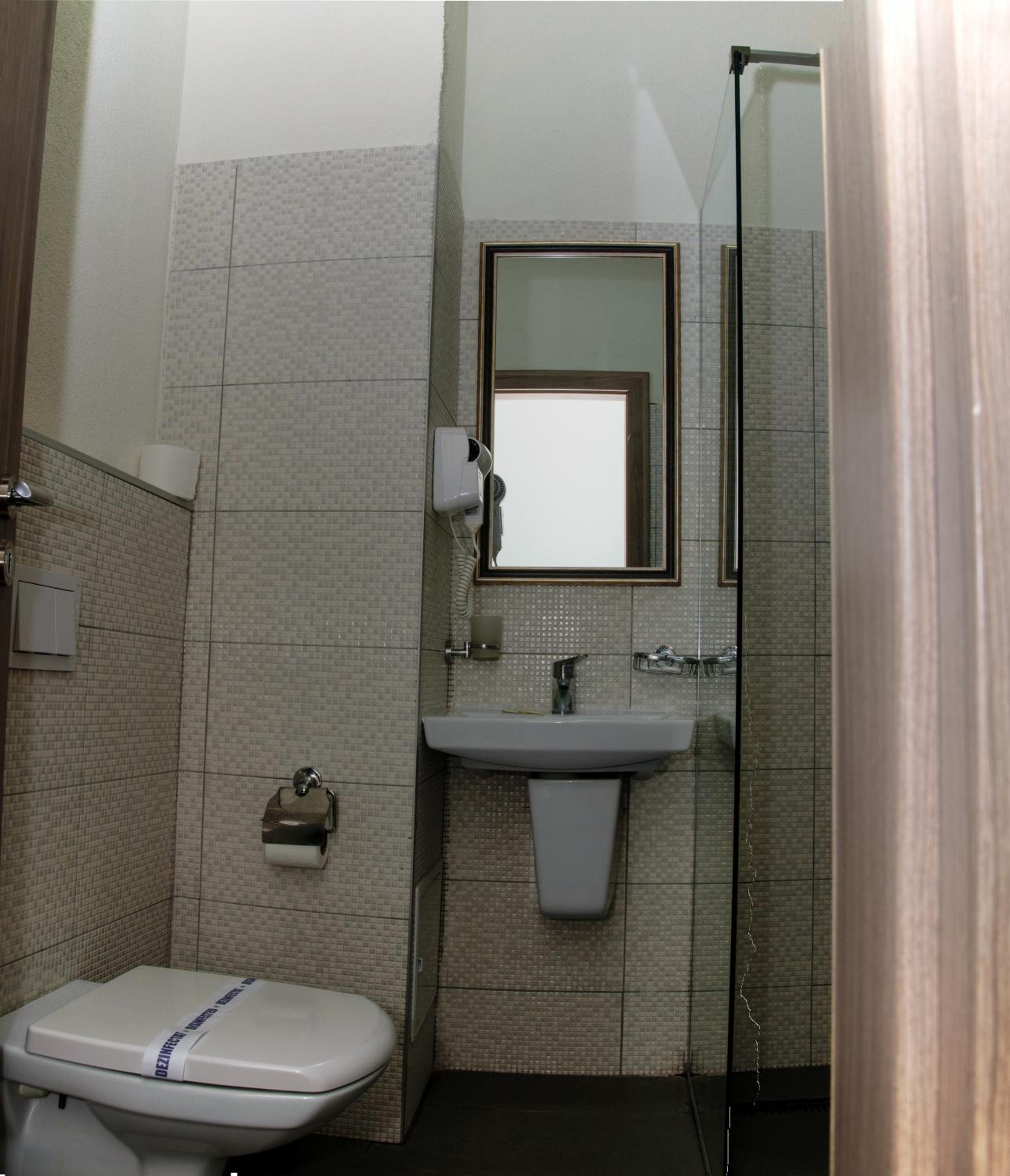 Double Room with Sea View *** - Photo 5