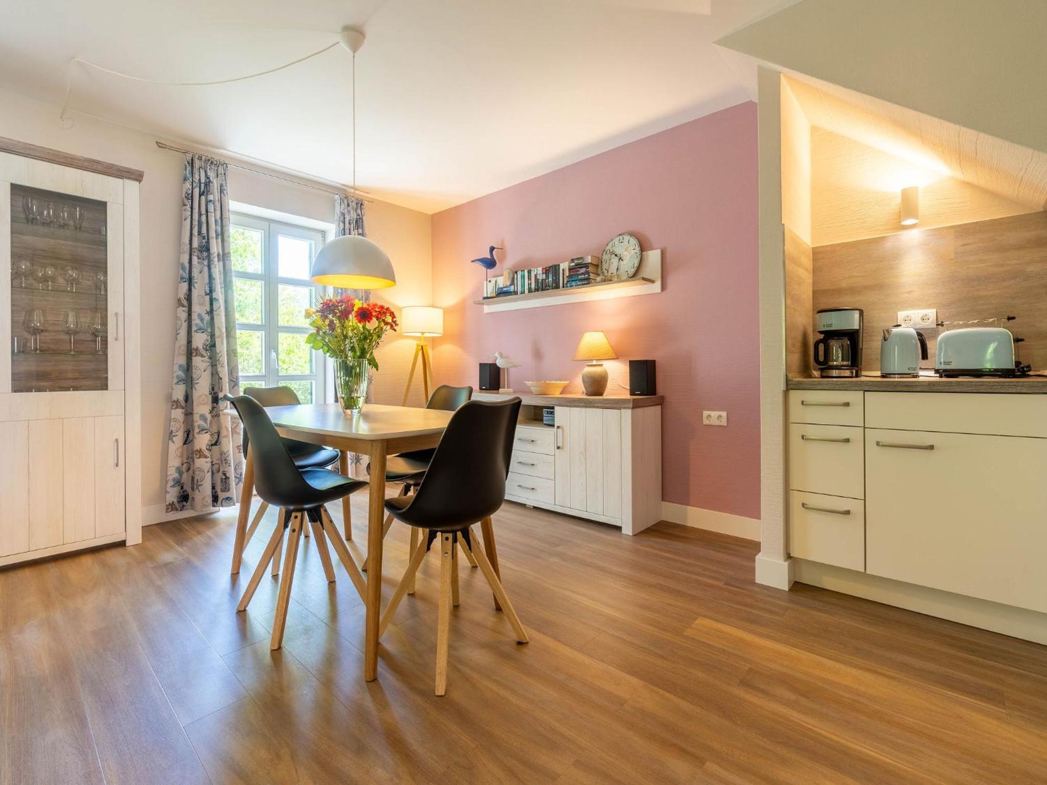 Apartment with Terrace photo 3