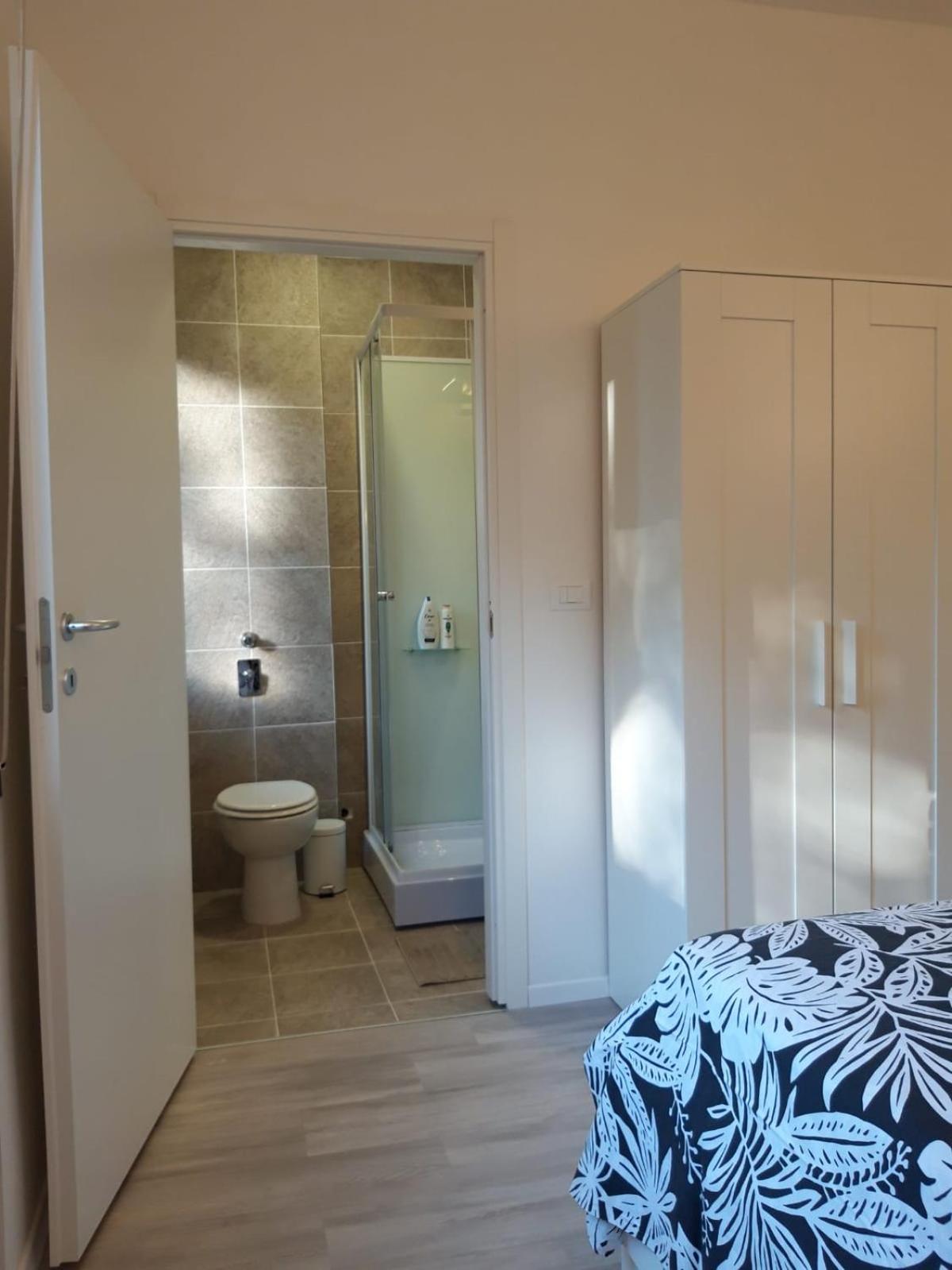 Double Room with Private Bathroom photo 3