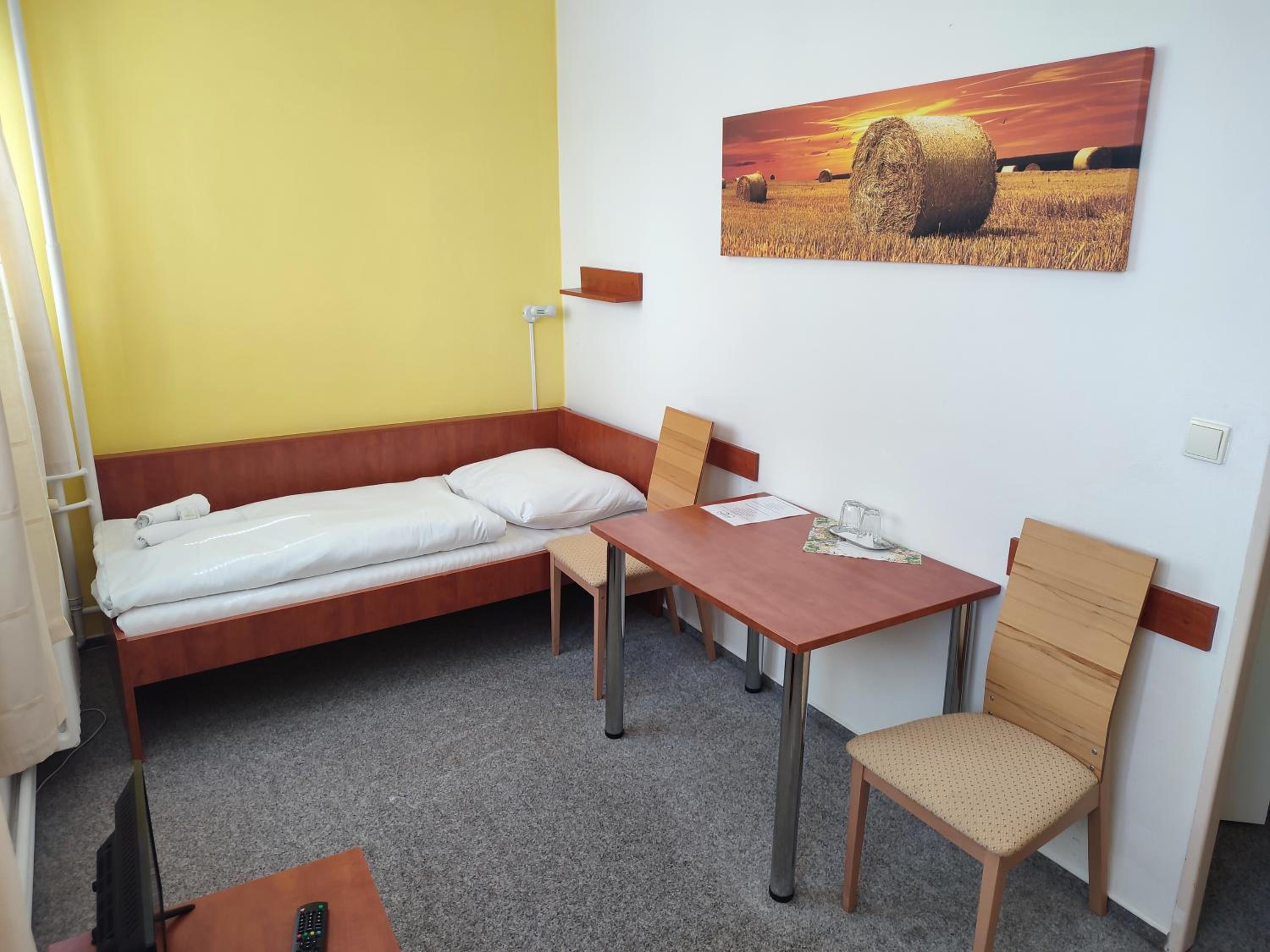 Economy Lux Twin Room - Photo 3