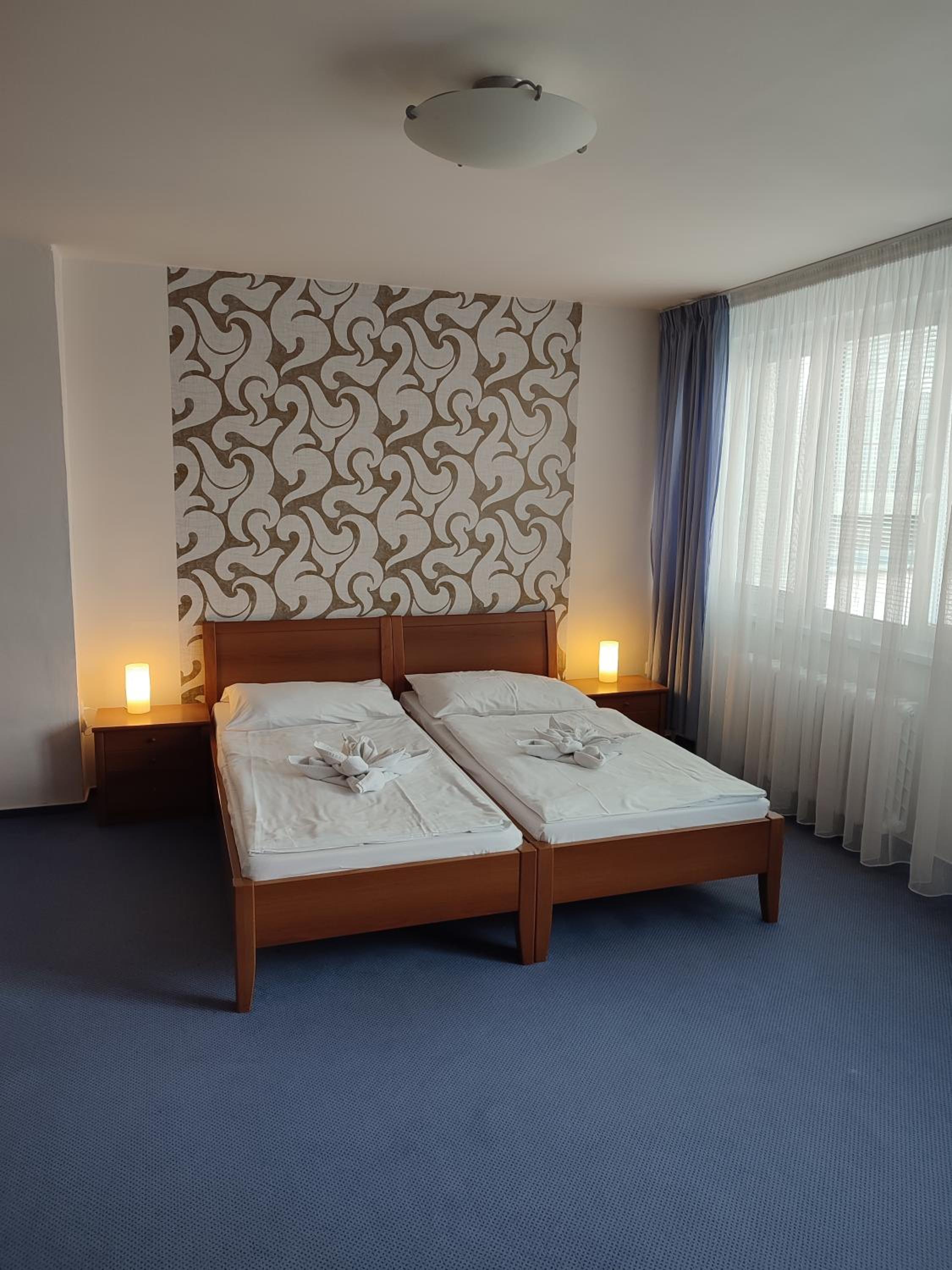Deluxe Twin Room - Photo 3