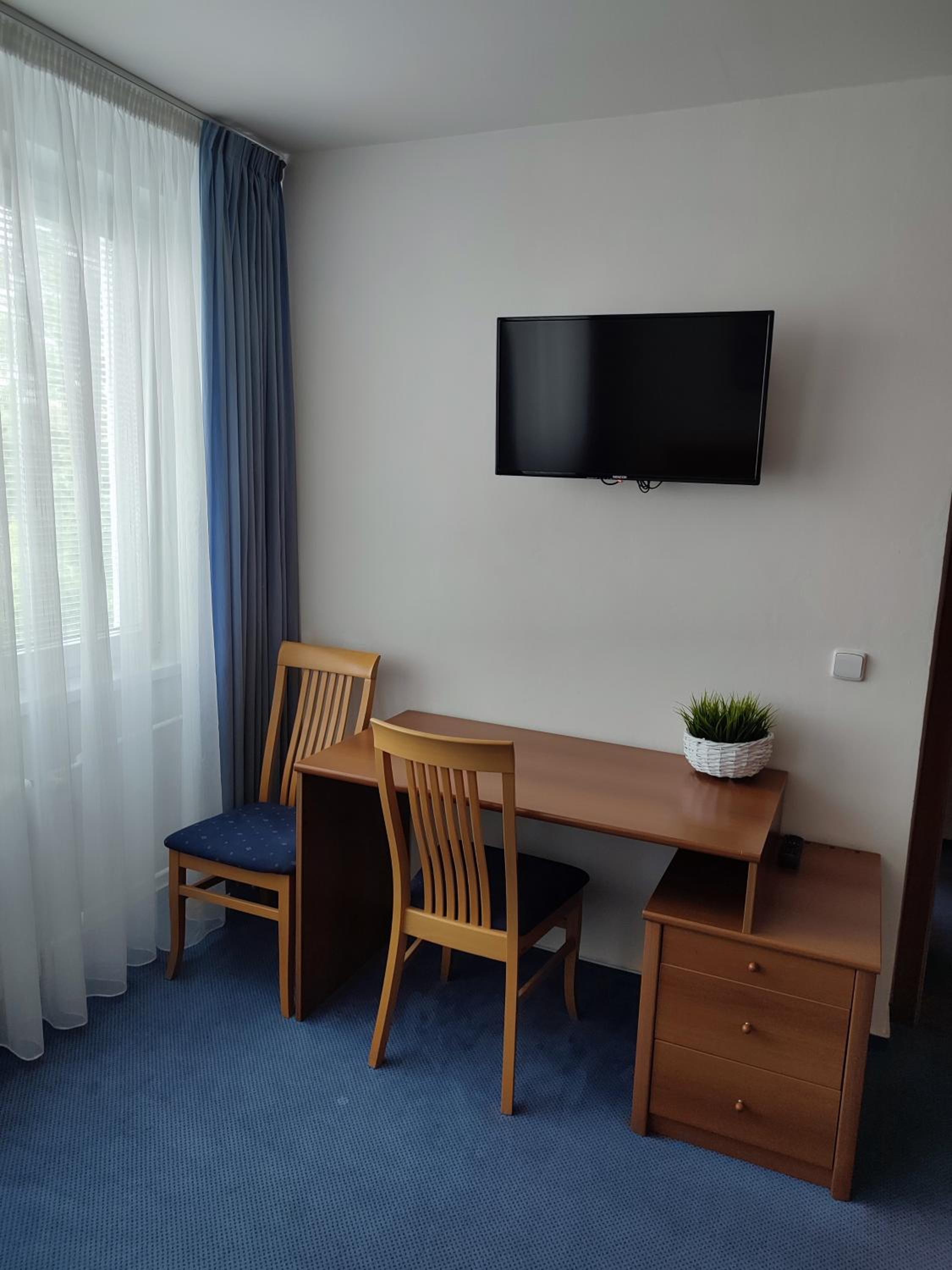 Deluxe Twin Room - Photo 1