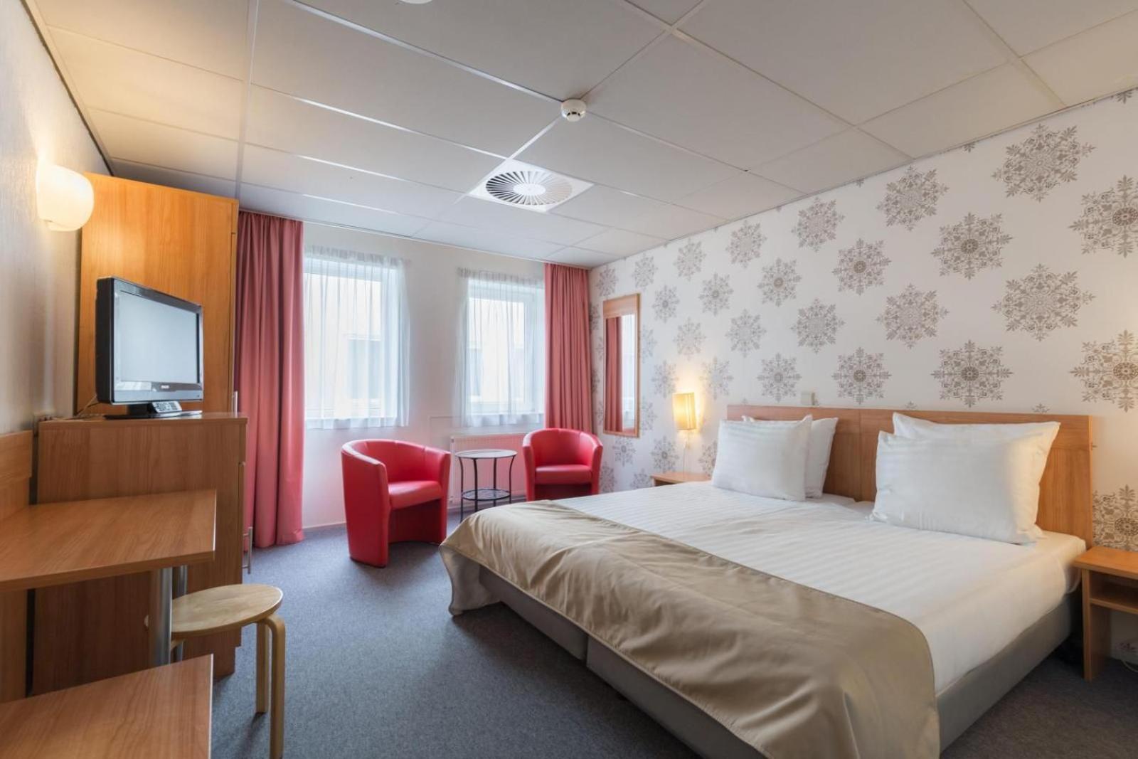 Superior Double or Twin Room photo 2