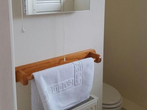 Small Twin Room - Photo 3