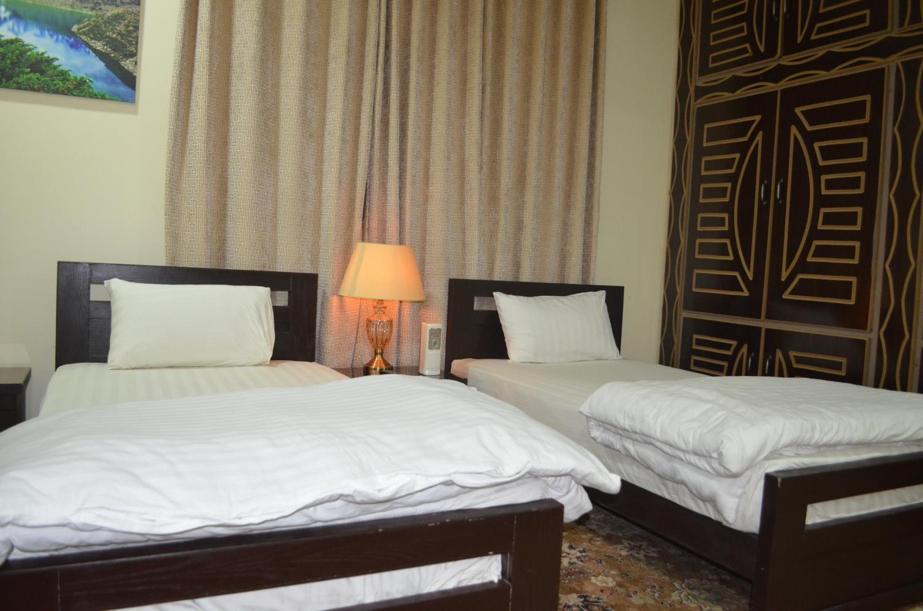 Deluxe Double Room (2 Adults + 1 Child) photo 1