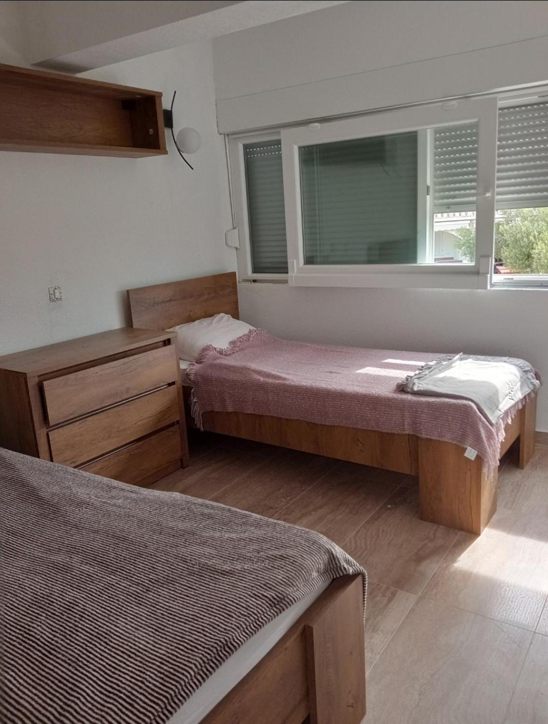 Three-Bedroom Apartment photo 2
