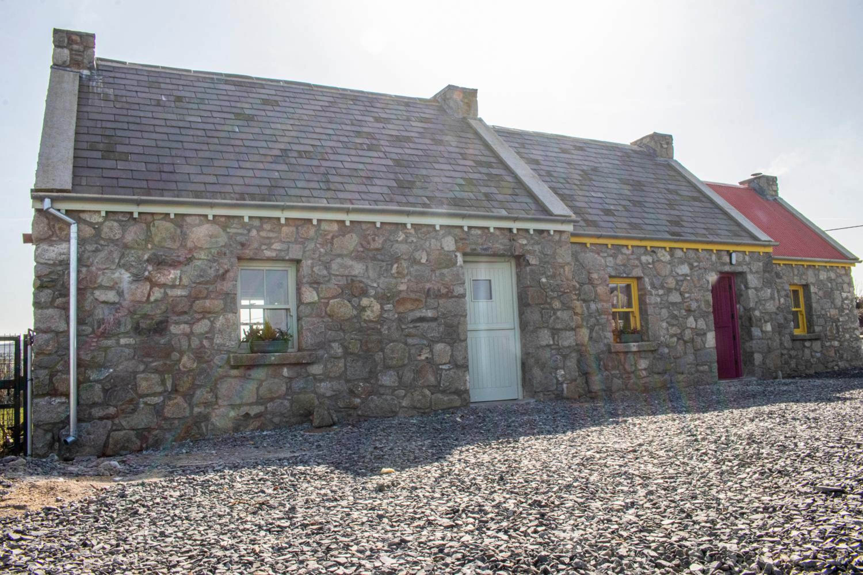 One-Bedroom Cottage - Photo 3
