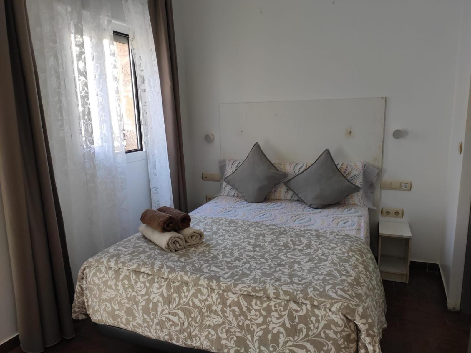 Habitación Doble con Baño Privado