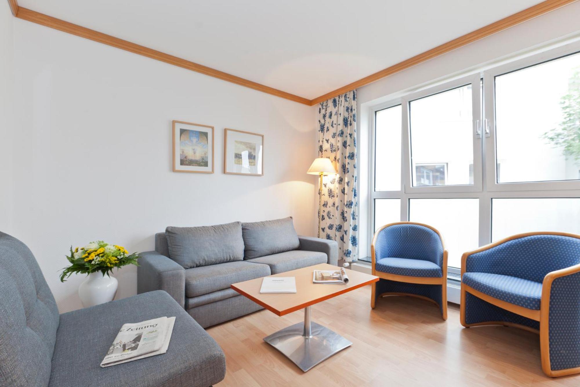 One-Bedroom Apartment with Courtyard View  photo 1