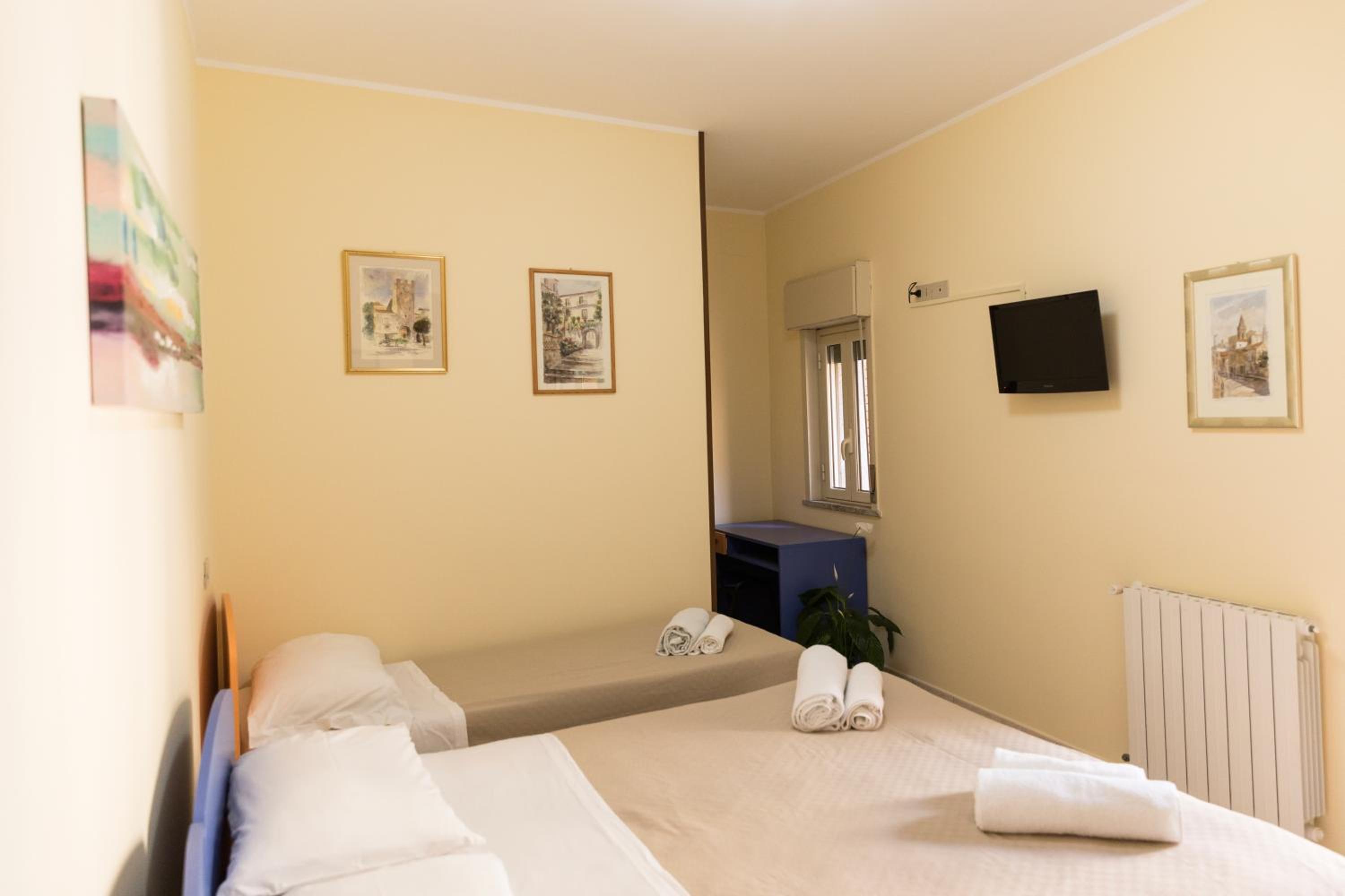Appartamento con due camere vista città