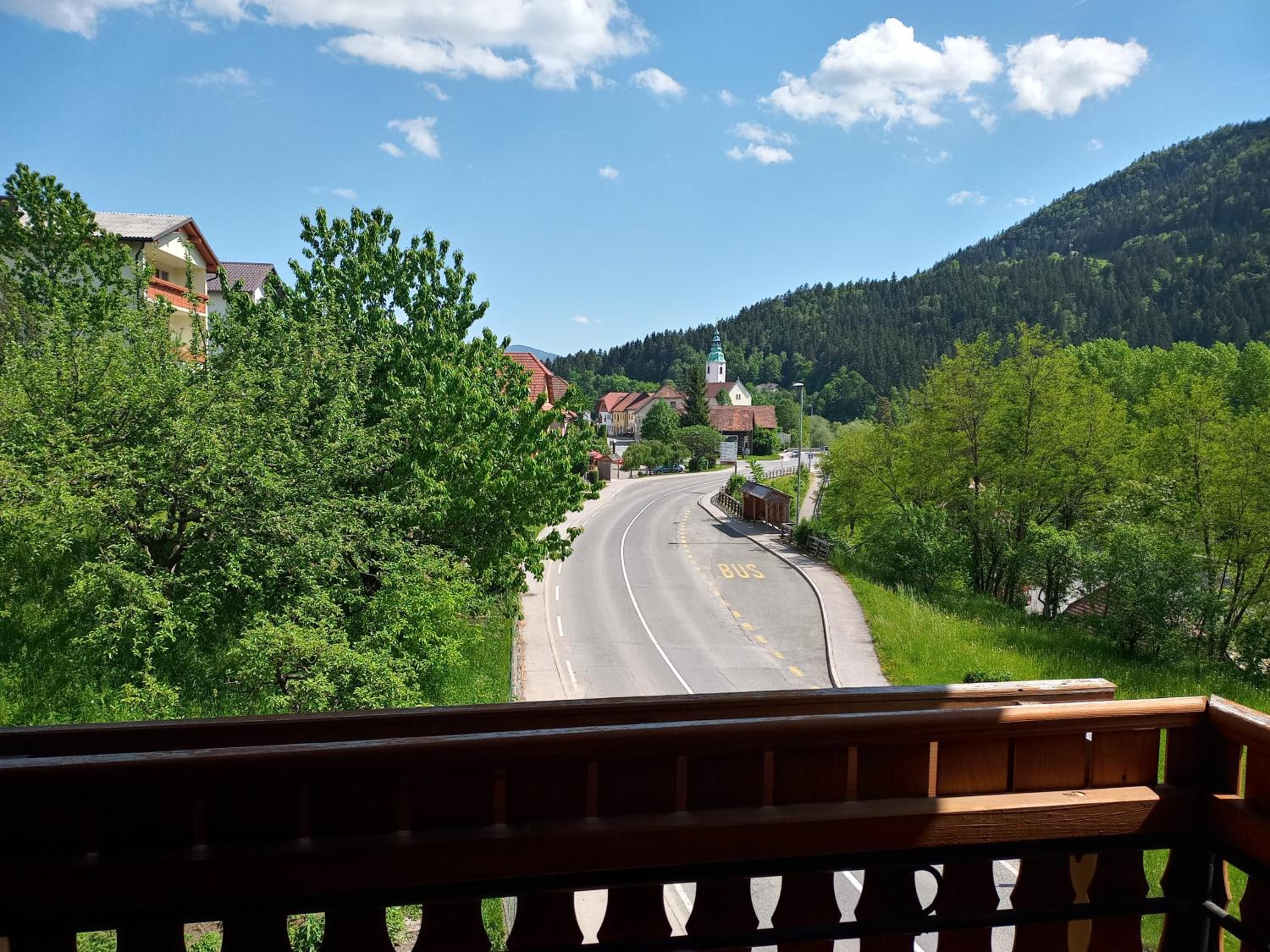 Apartment with Balcony photo 2