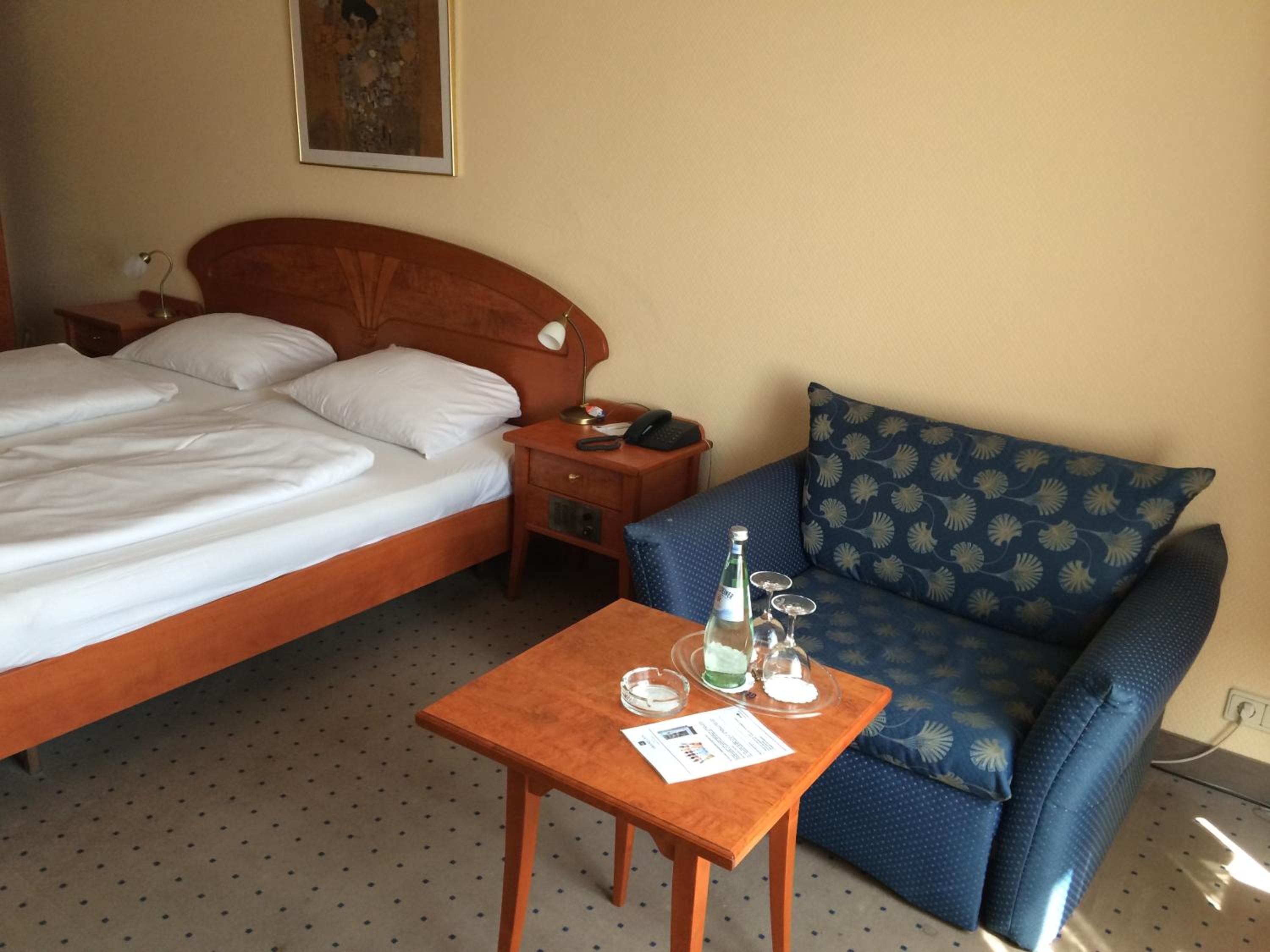 Business Double Room - Photo 6