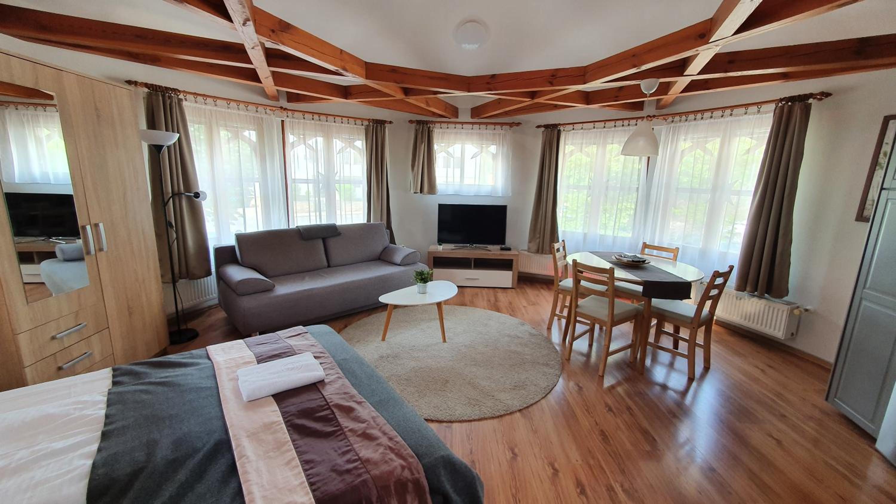 Apartment - Photo 20