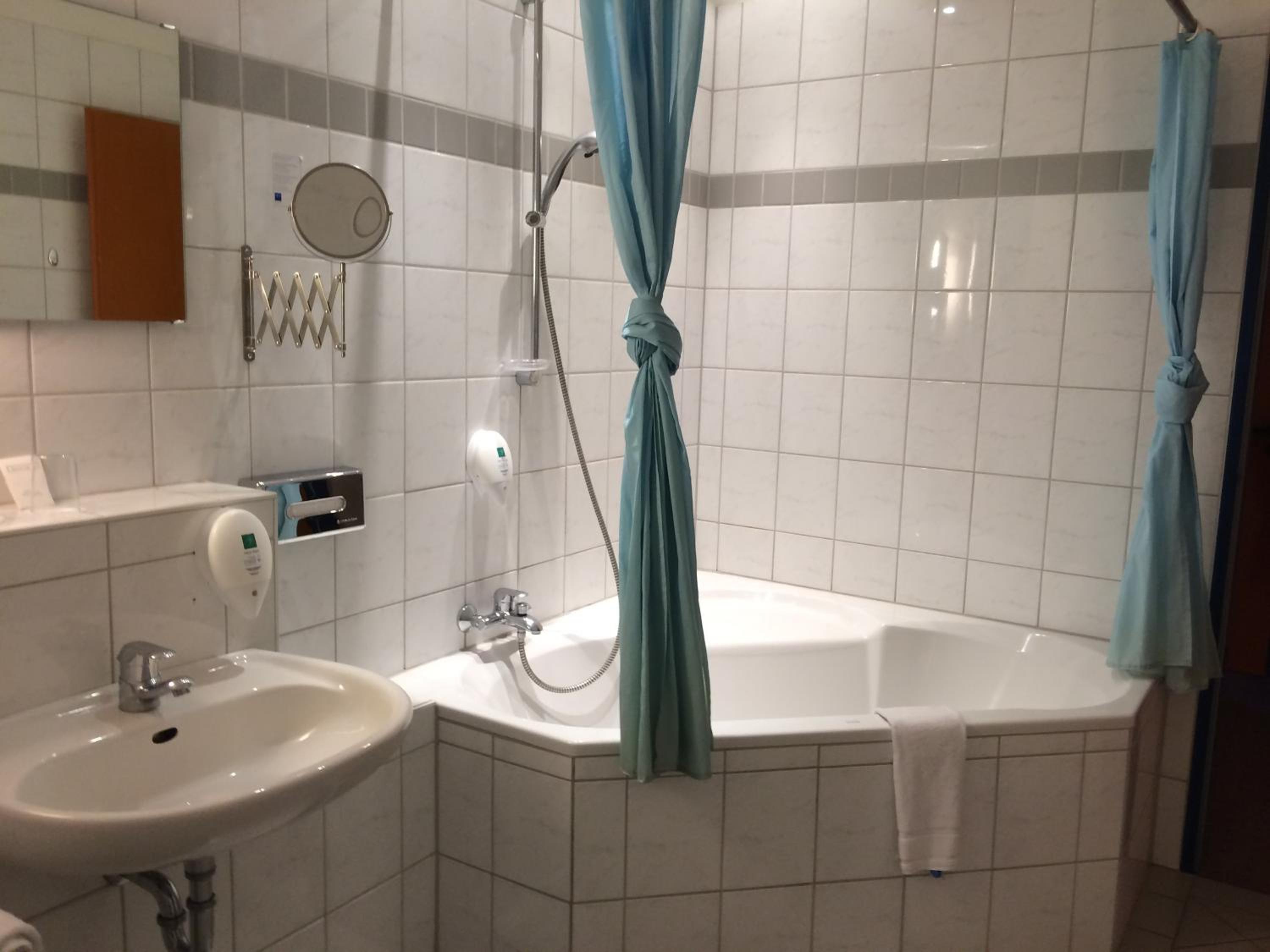 First Class Double Room - Photo 2