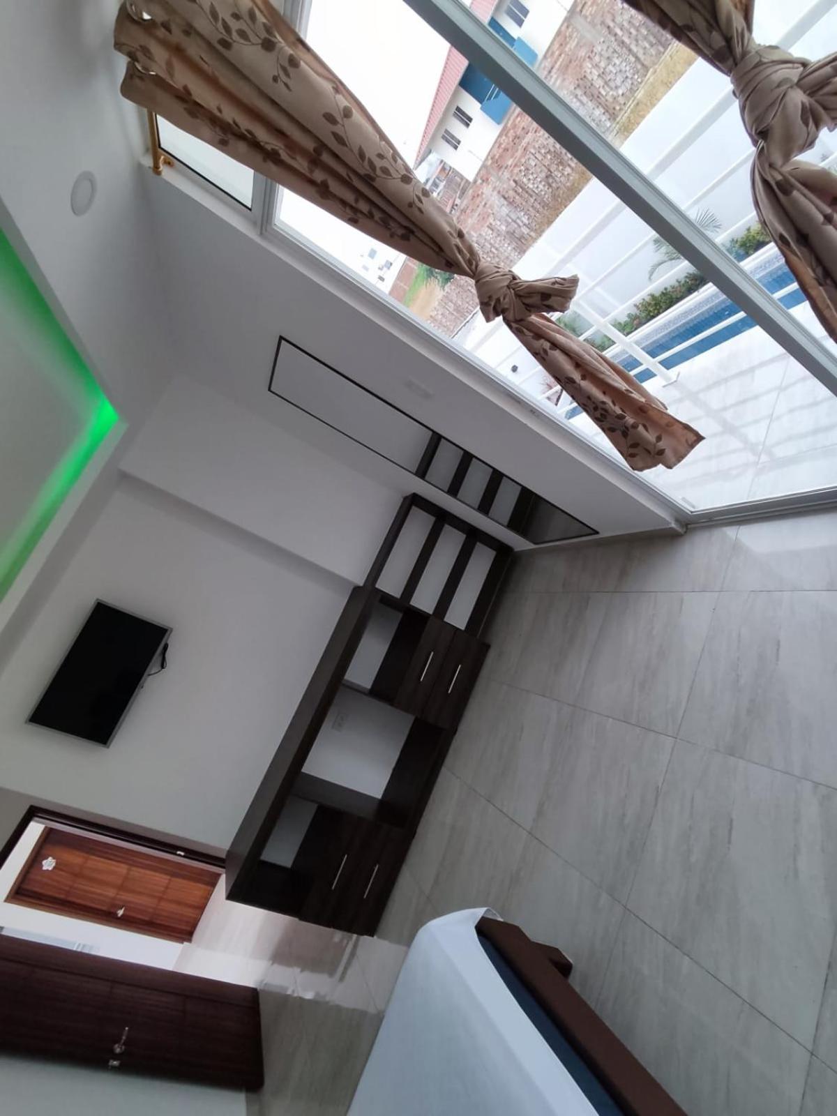 Double Room with Pool View photo 3