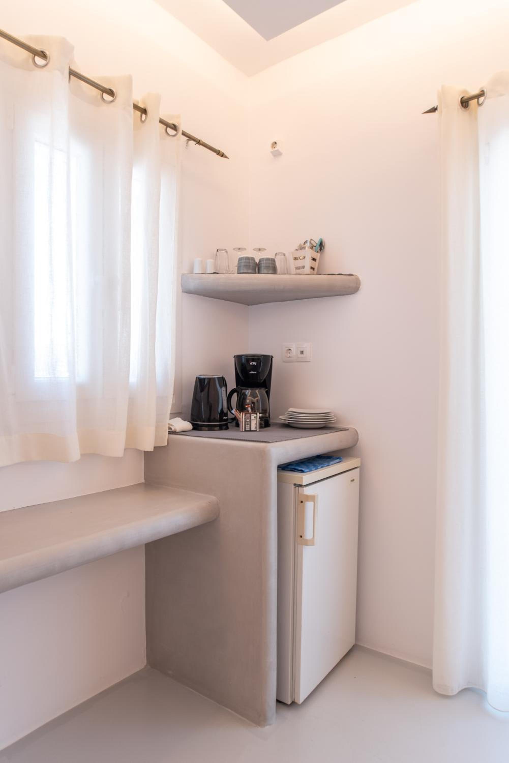 Double Room with Sea View - Photo 18