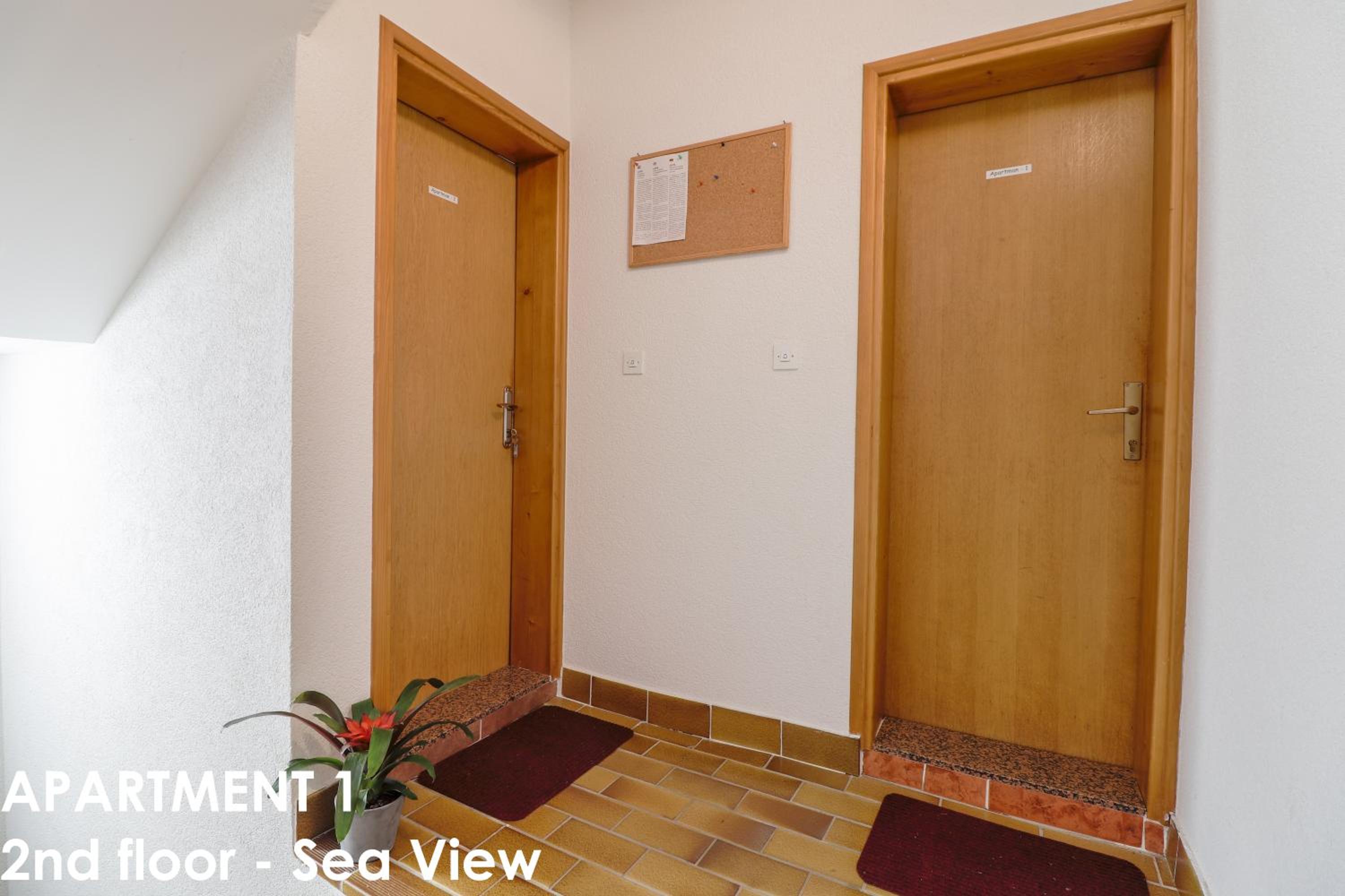 Apartment with Sea View photo 2