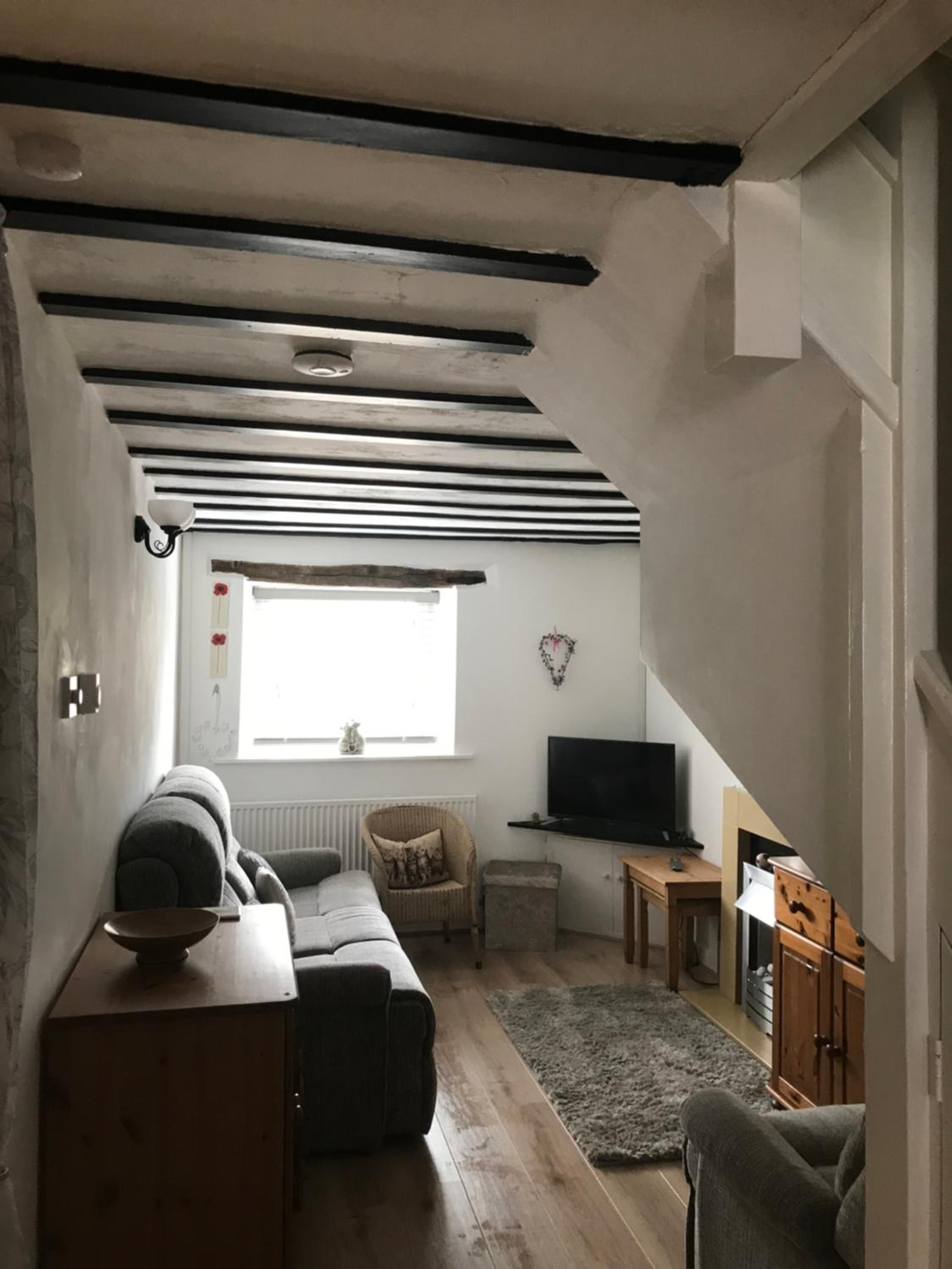 Two-Bedroom House photo 3