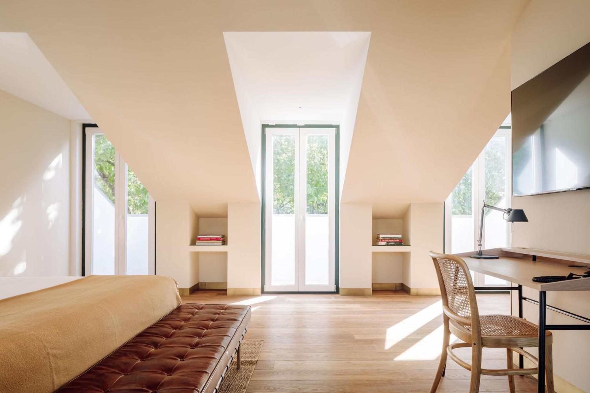 Deluxe Attic Suite photo 1