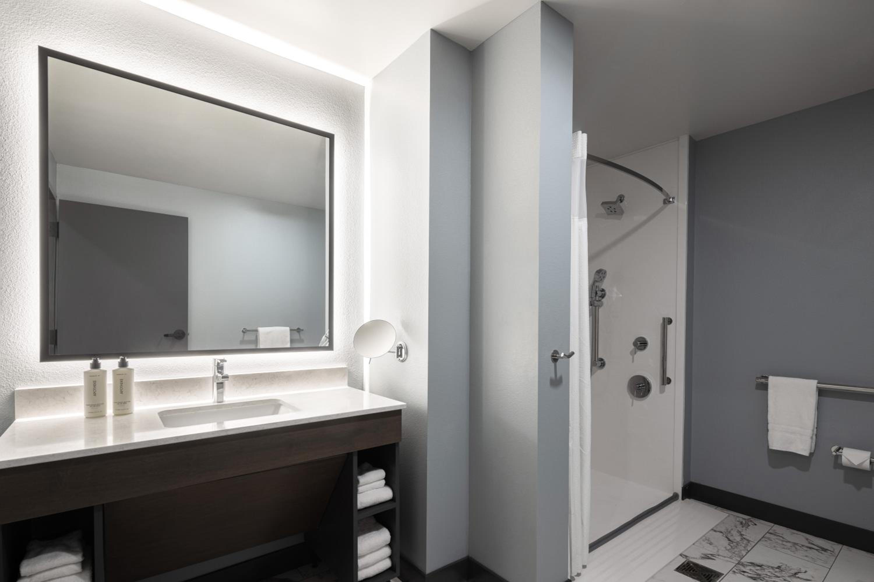 Queen Room with Two Queen Beds and Mobility Accessible Roll-In Shower - Photo 6