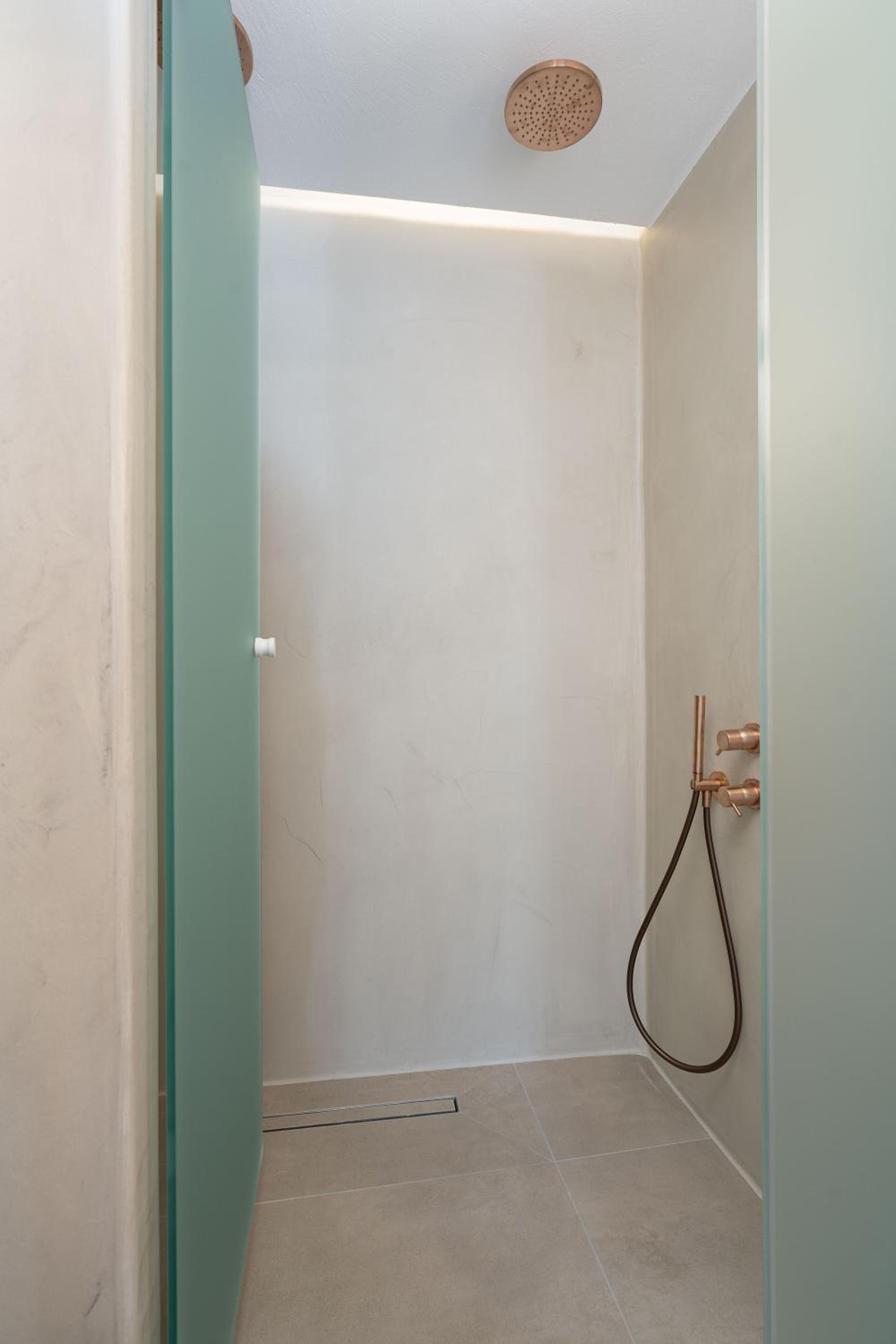 Deluxe Suite photo 2