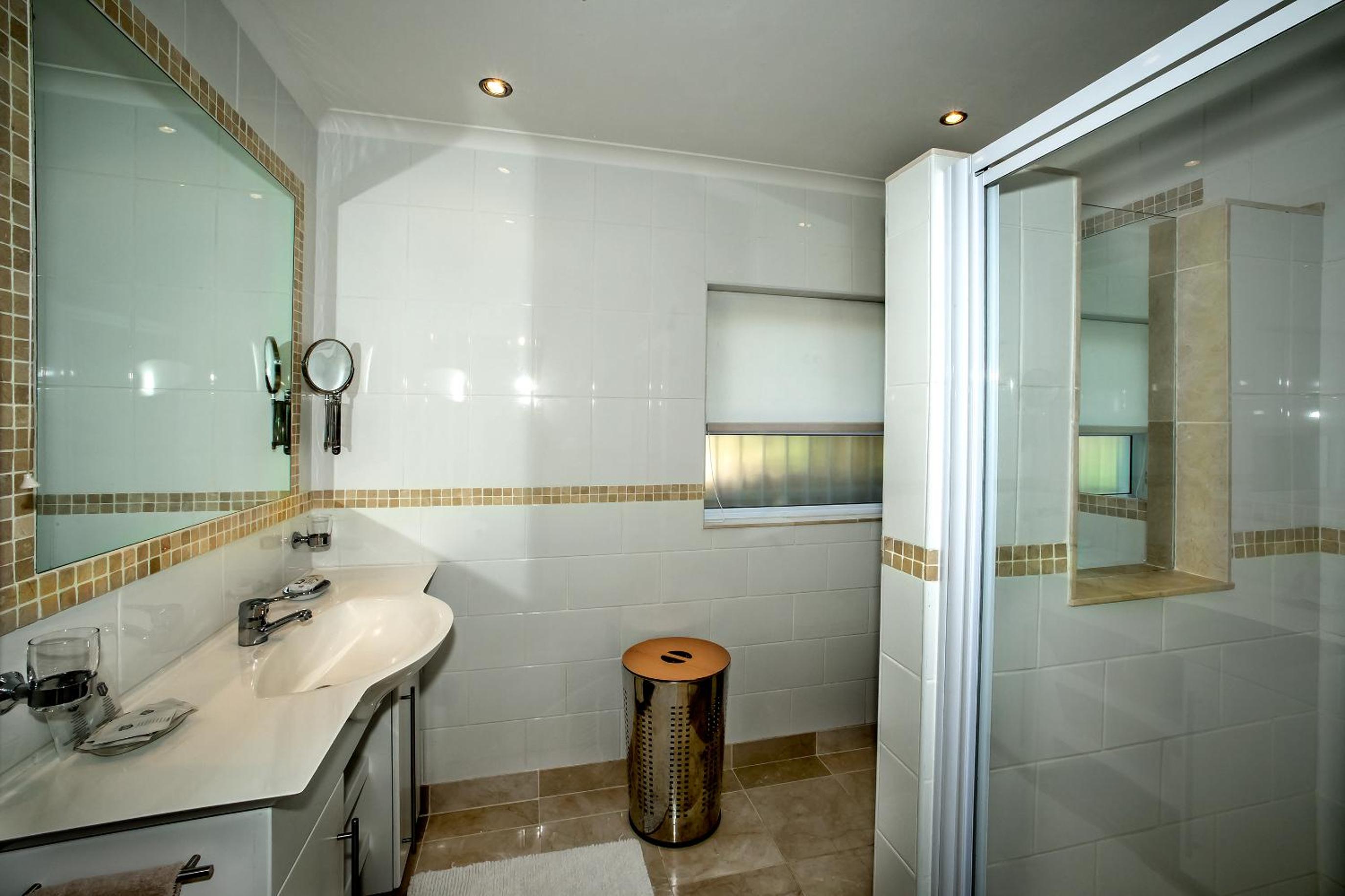 Two-Bedroom Apartment - Photo 7