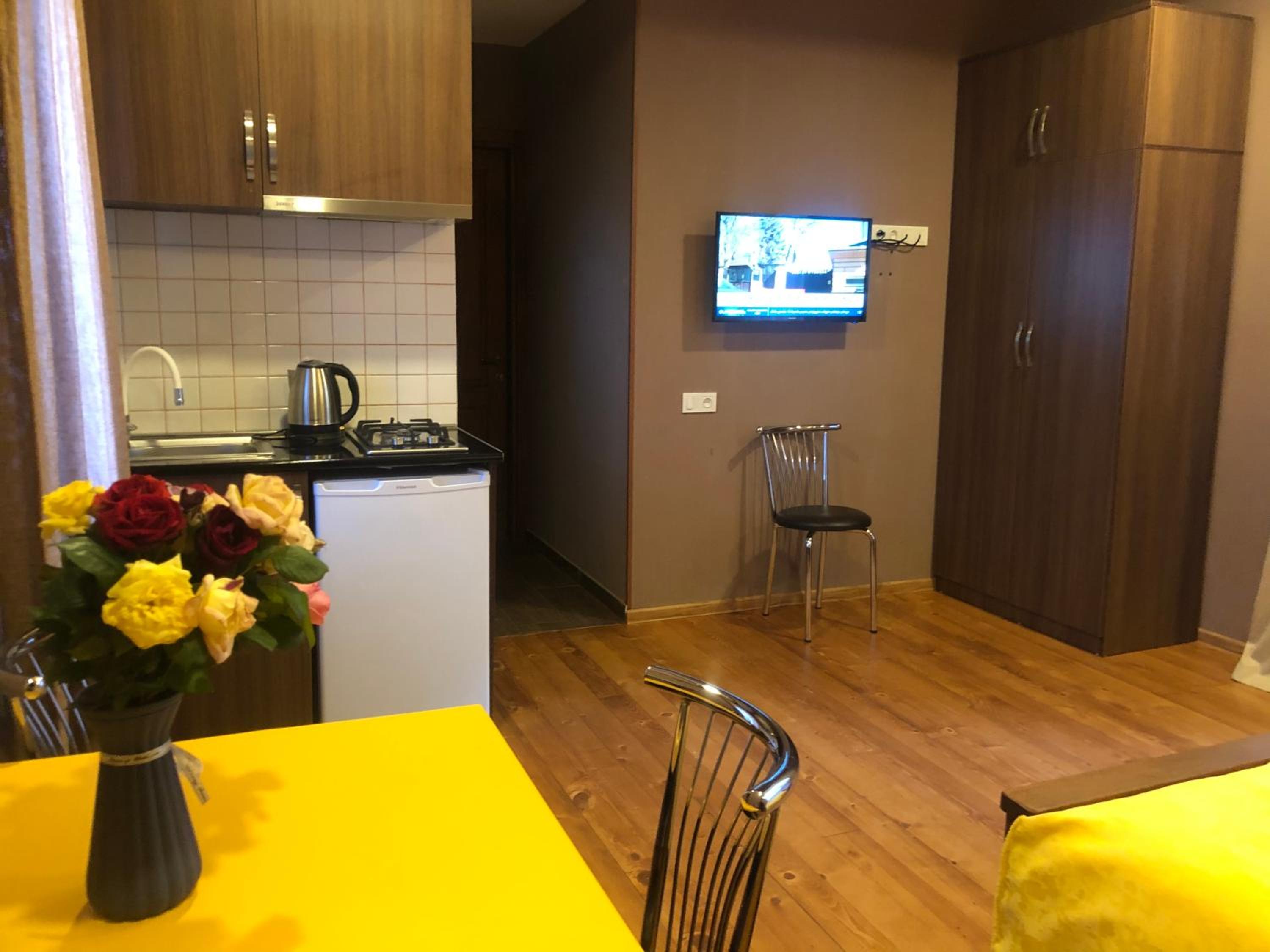 Studio Apartment photo 2