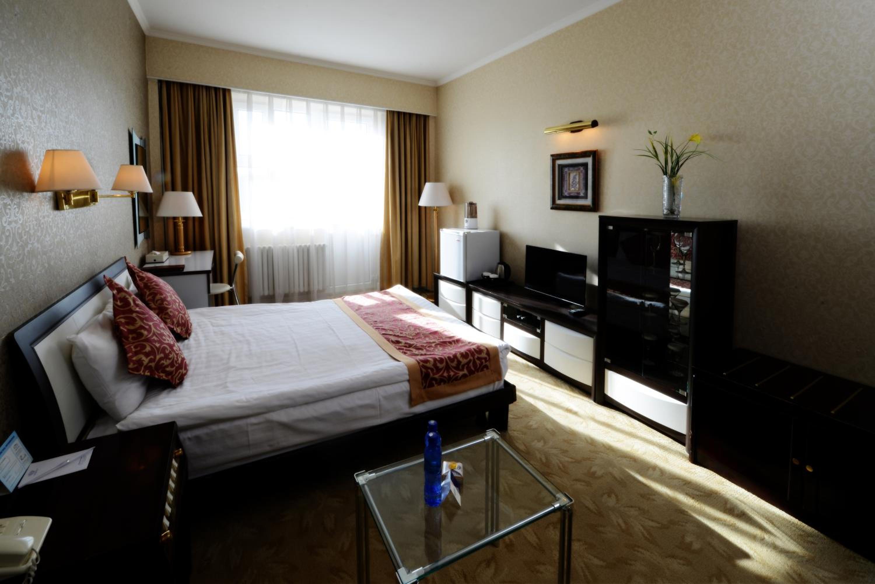 Standard Double Room - Photo 3