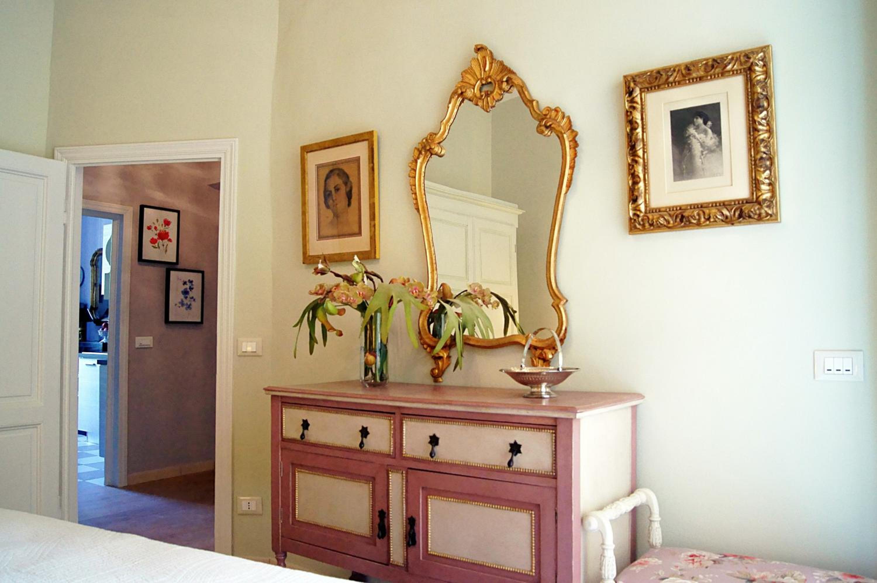 Two-Bedroom Apartment with Private Garden photo 3
