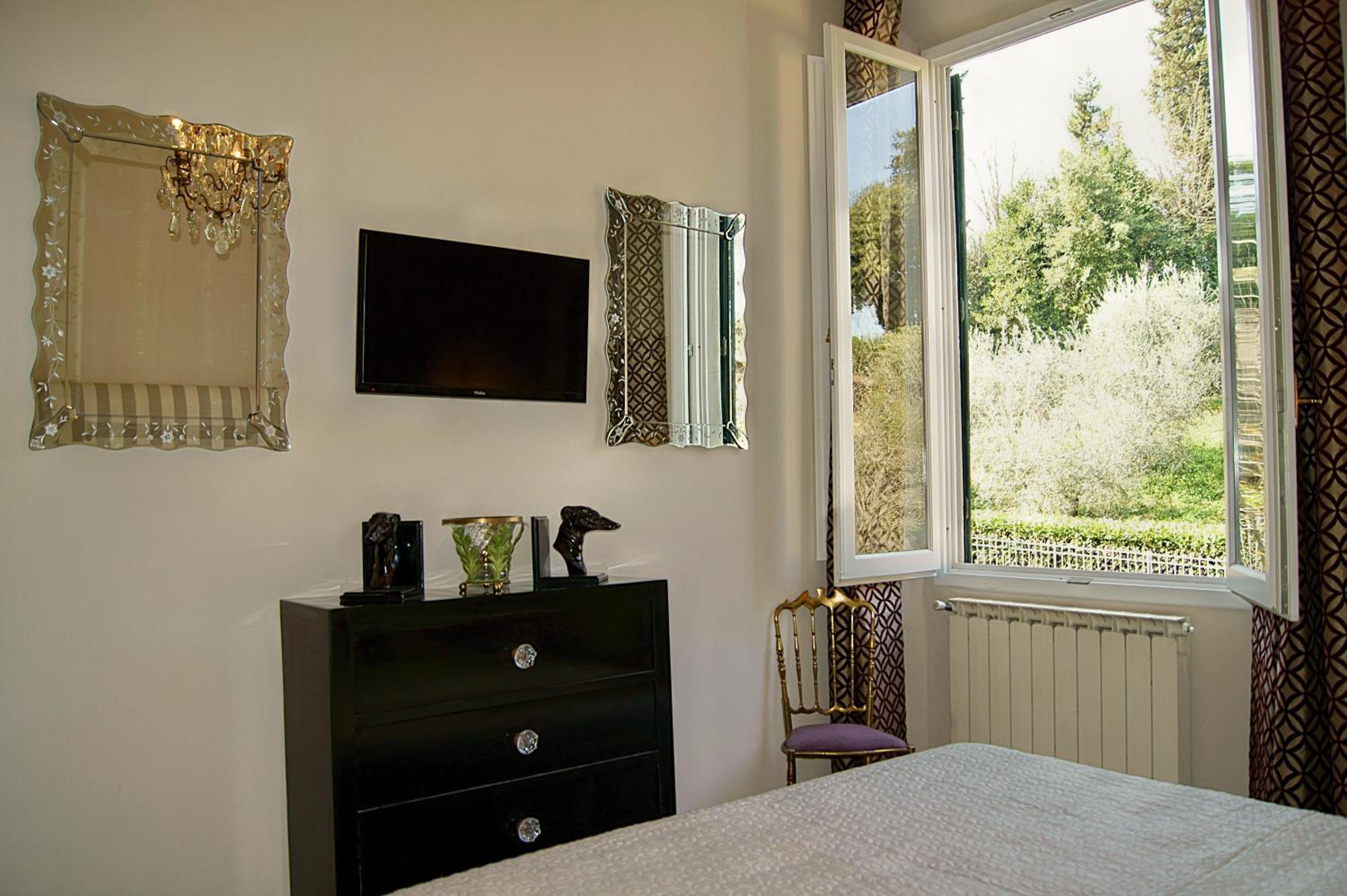 Two-Bedroom Apartment with Terrace photo 1