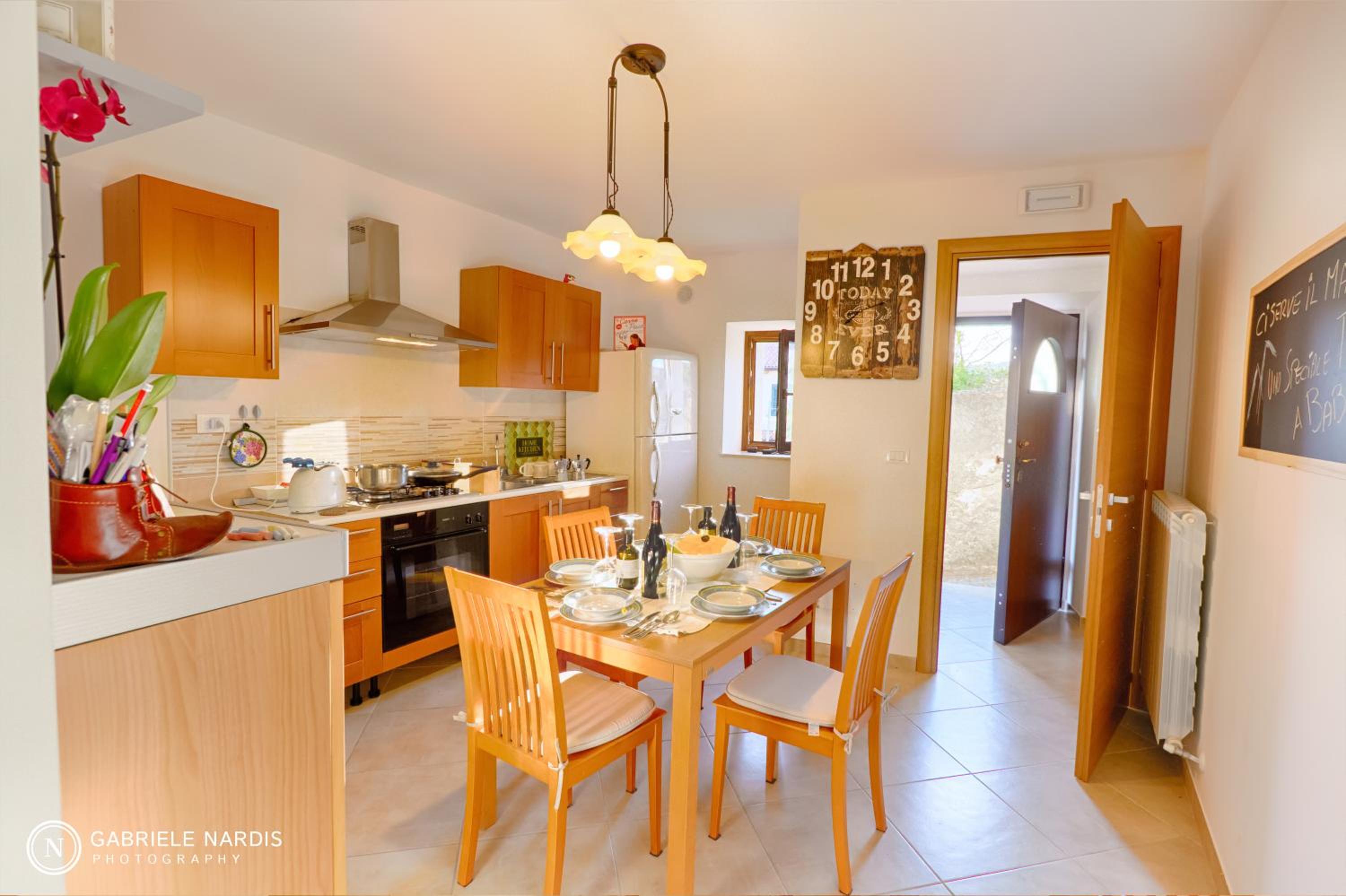 Apartment - Split Level photo 2