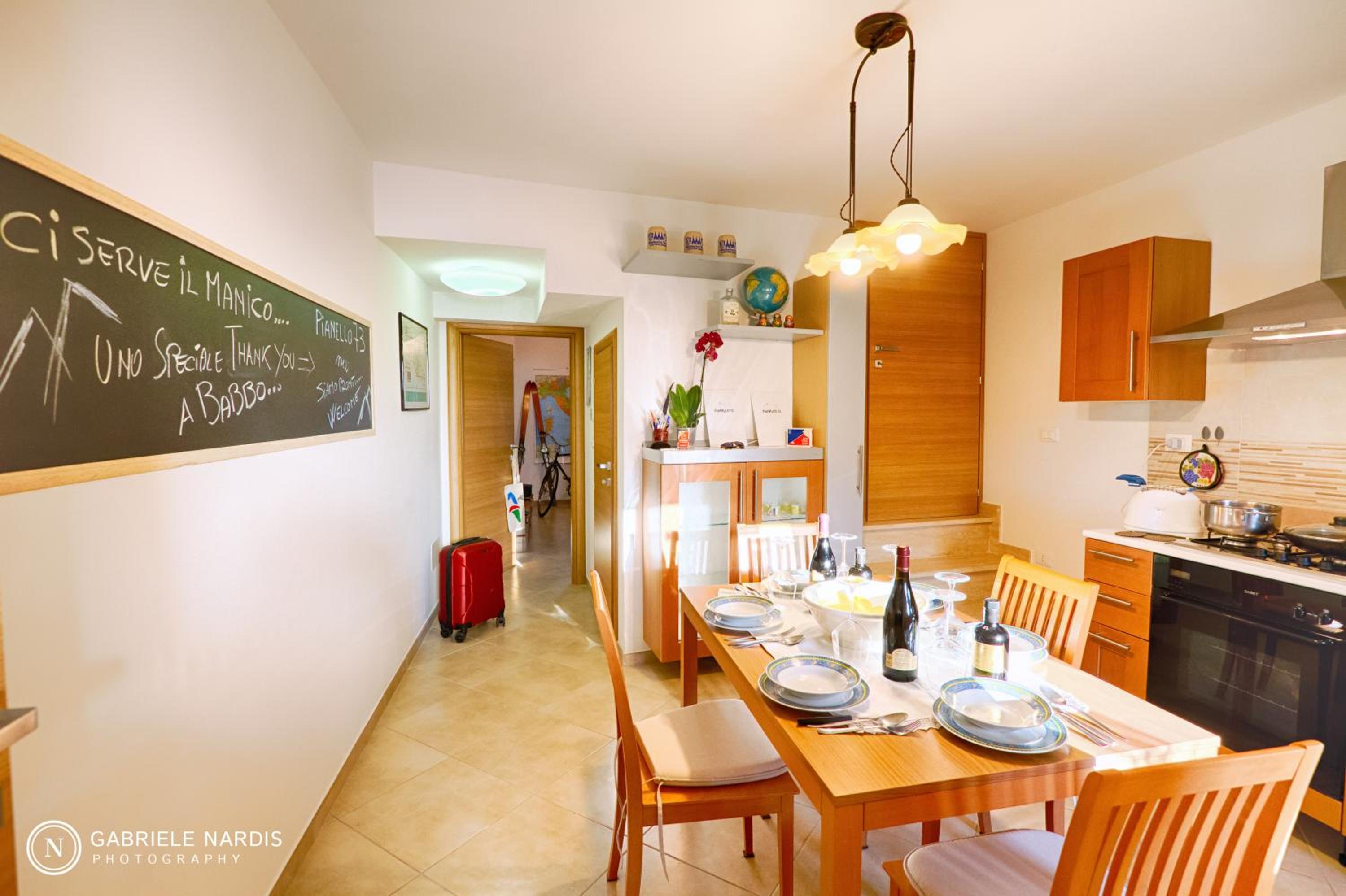 Apartment - Split Level photo 3