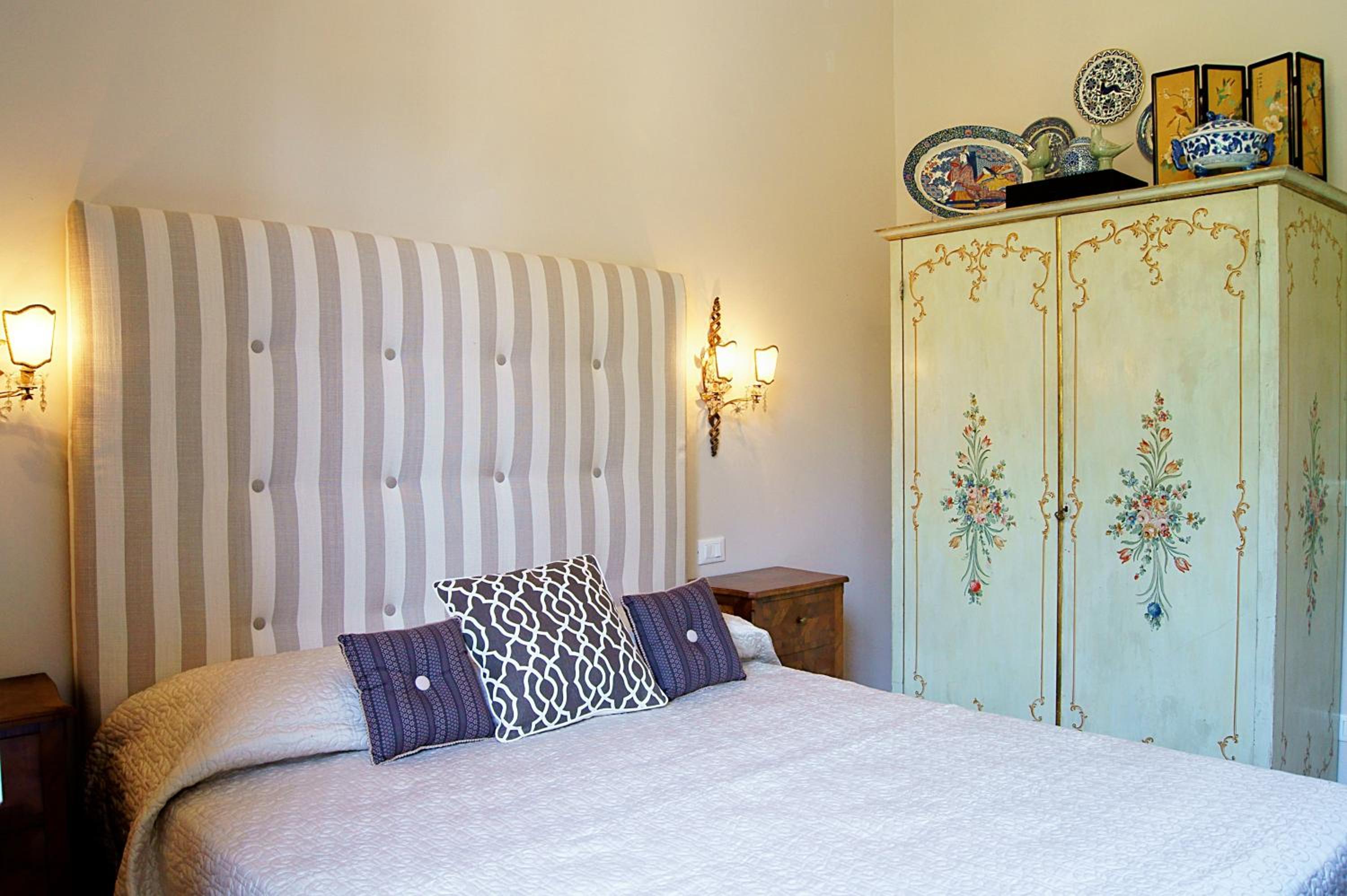 Two-Bedroom Apartment with Terrace photo 3