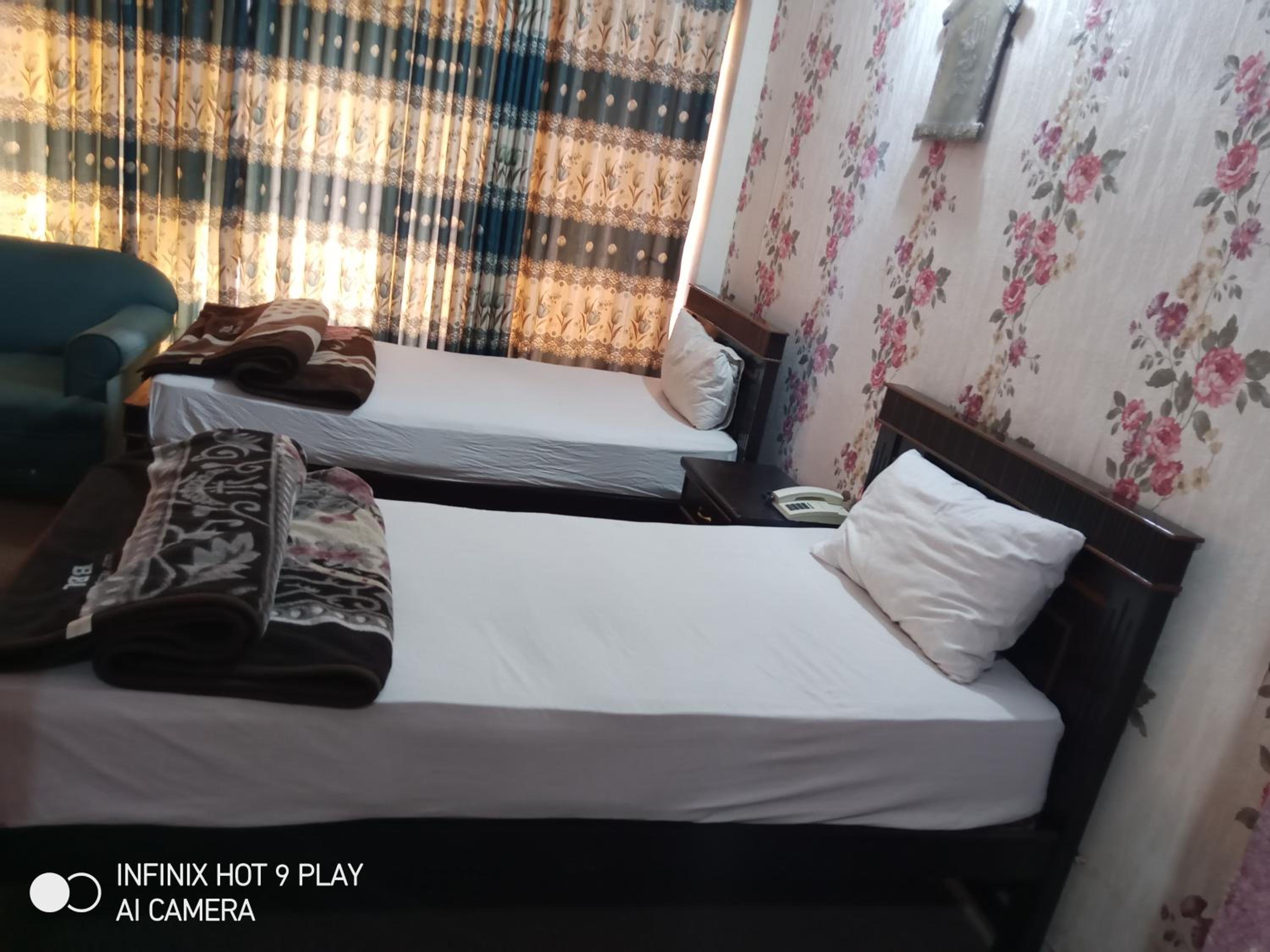 Double Room with Balcony (2 Adults + 1 Child) photo 1