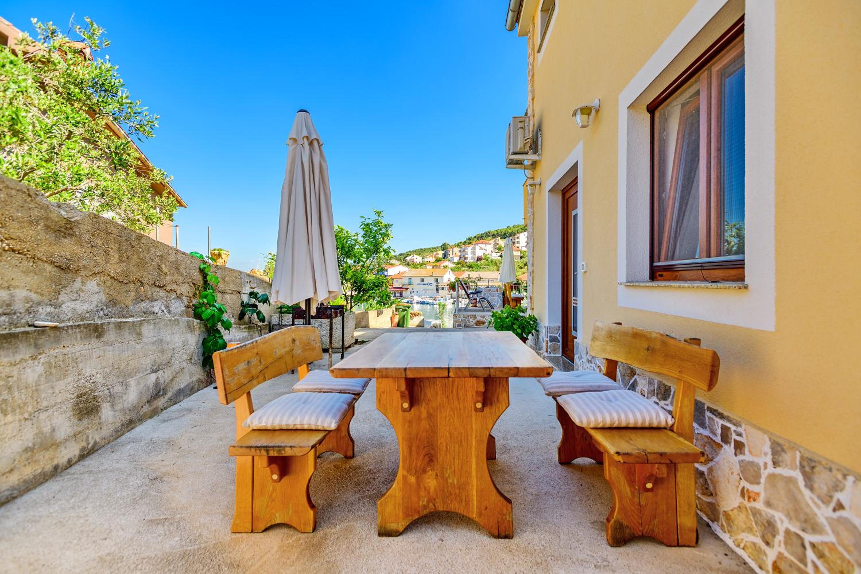 Digital Nomads Package - Two-Bedroom Apartment with Free Office Equipment photo 2
