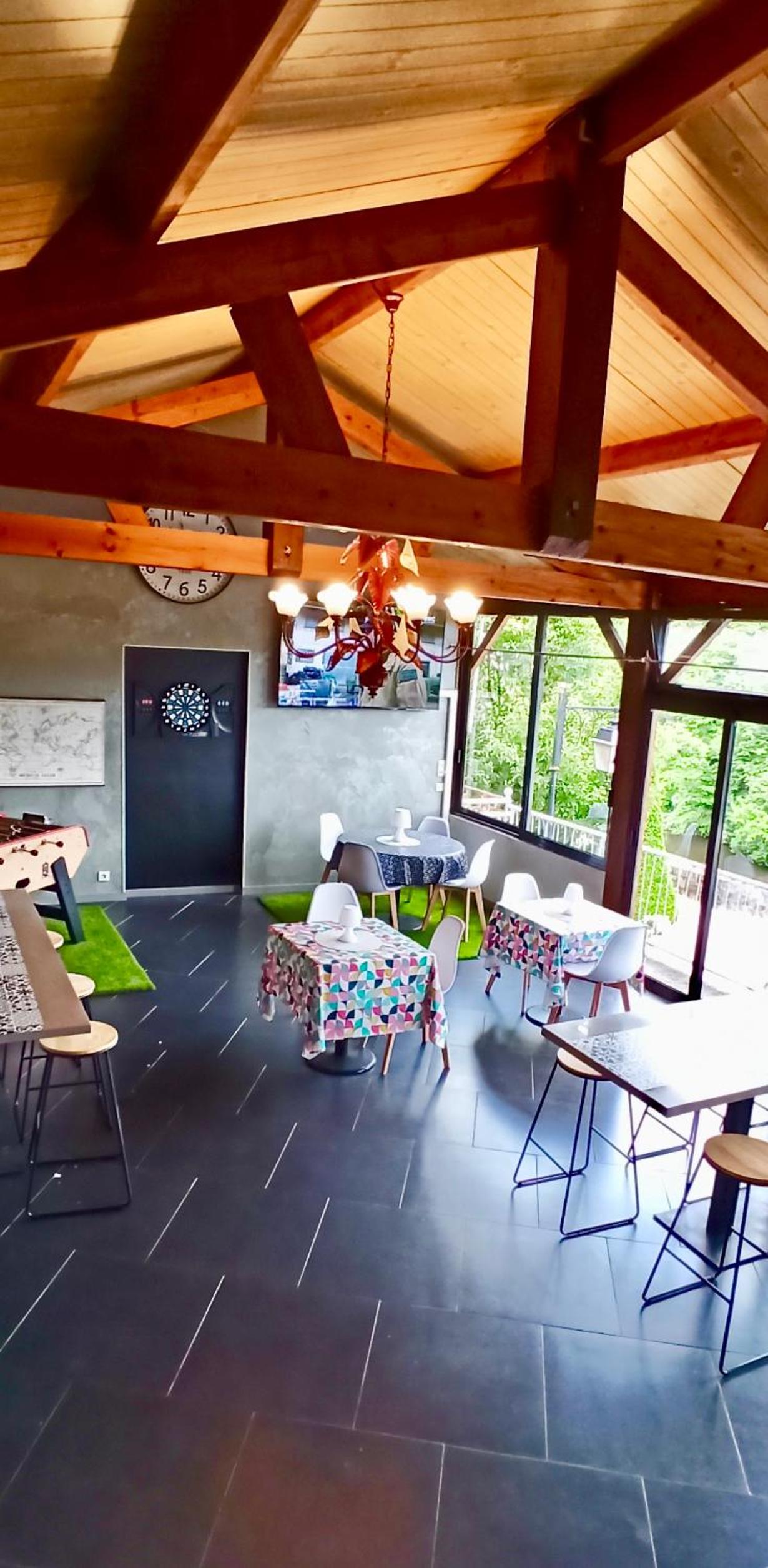 Double Room with Balcony - Photo 30