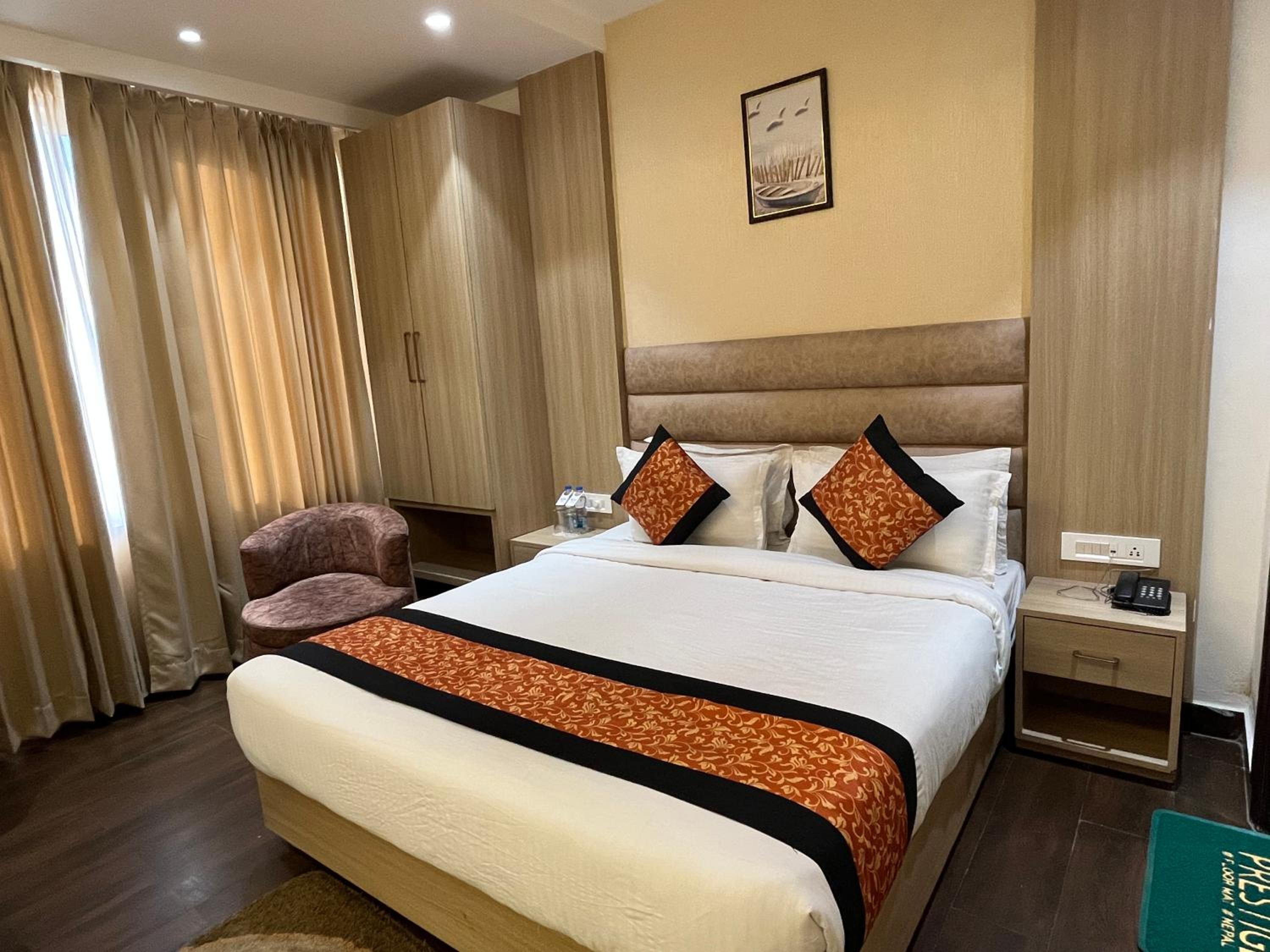 Deluxe Room - Photo 10