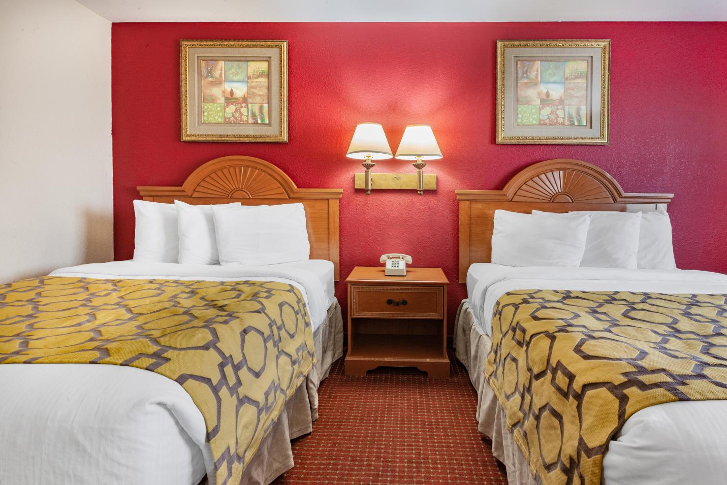 Double Room with Two Double Beds - Non-Smoking - Photo 1