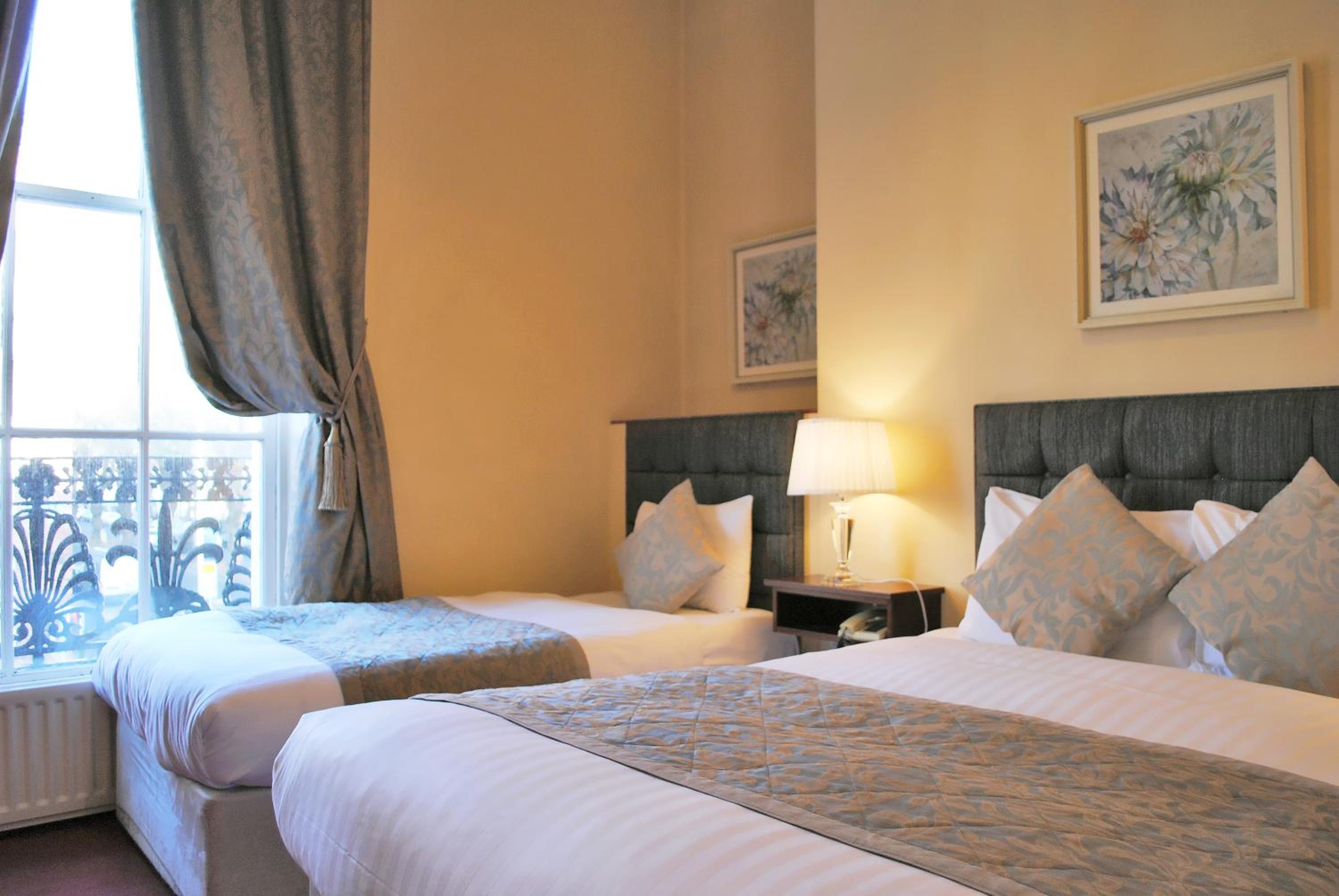 Double/Single Room photo 3